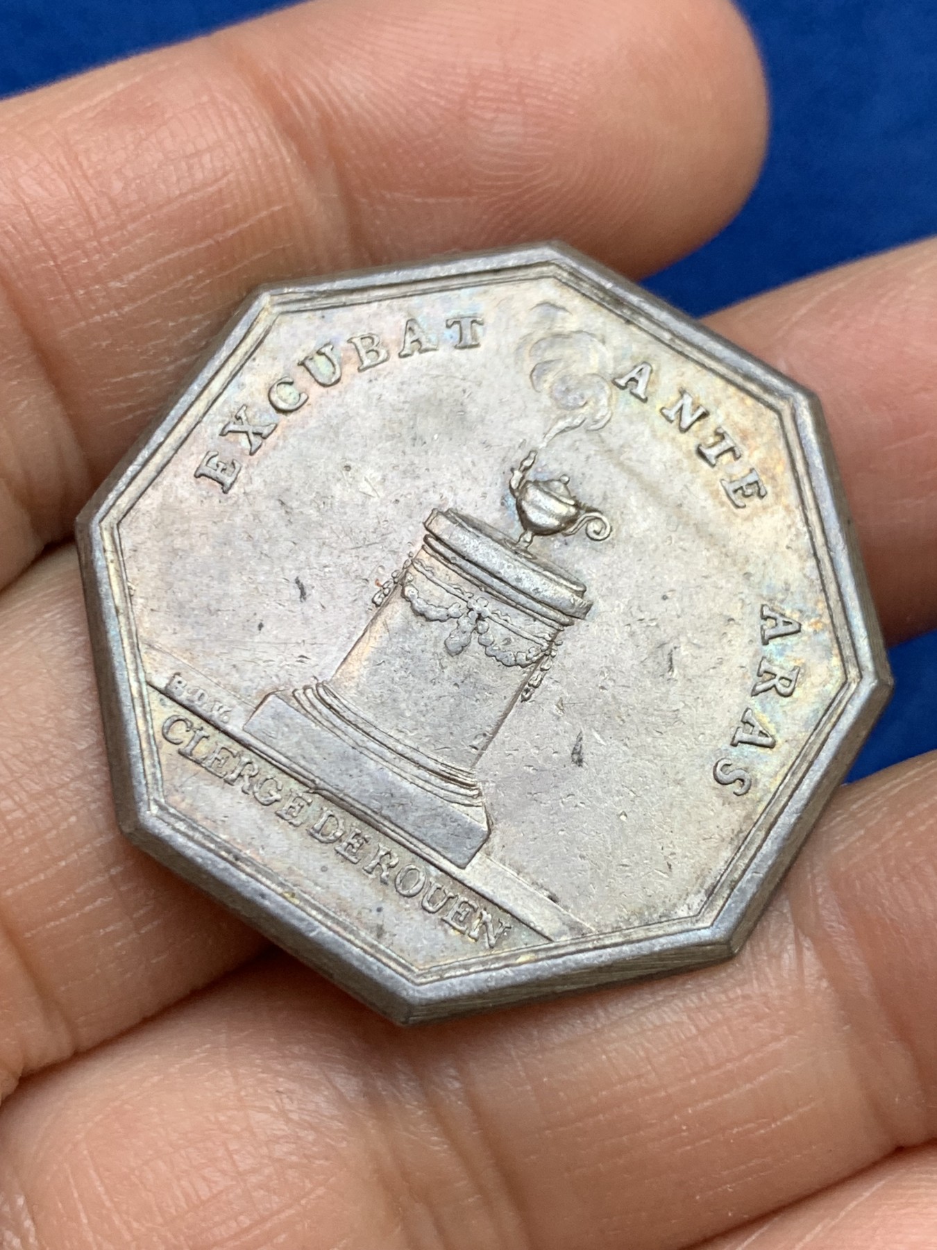 《竞宝斋》第237场- 周日，周一，周二，周日 疯狂4连拍 (全场包邮) 法国鲁昂神职人员JETON银质八角，14.34g，33.2mm，早期无边铭