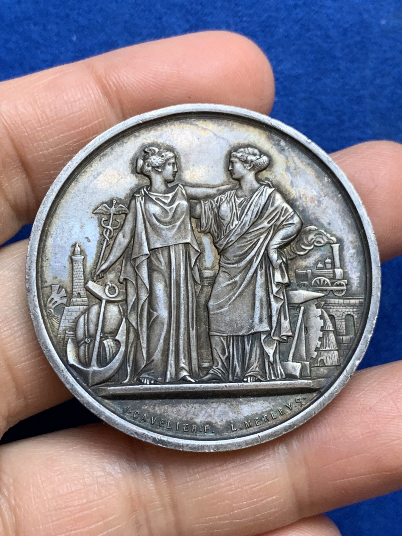 《竞宝斋》第237场- 周日，周一，周二，周日 疯狂4连拍 (全场包邮) 法国巴黎国家折扣柜台银章，44.82g，45.5mm，1879年仅铸造一个月的烟斗边铭，黄油底光