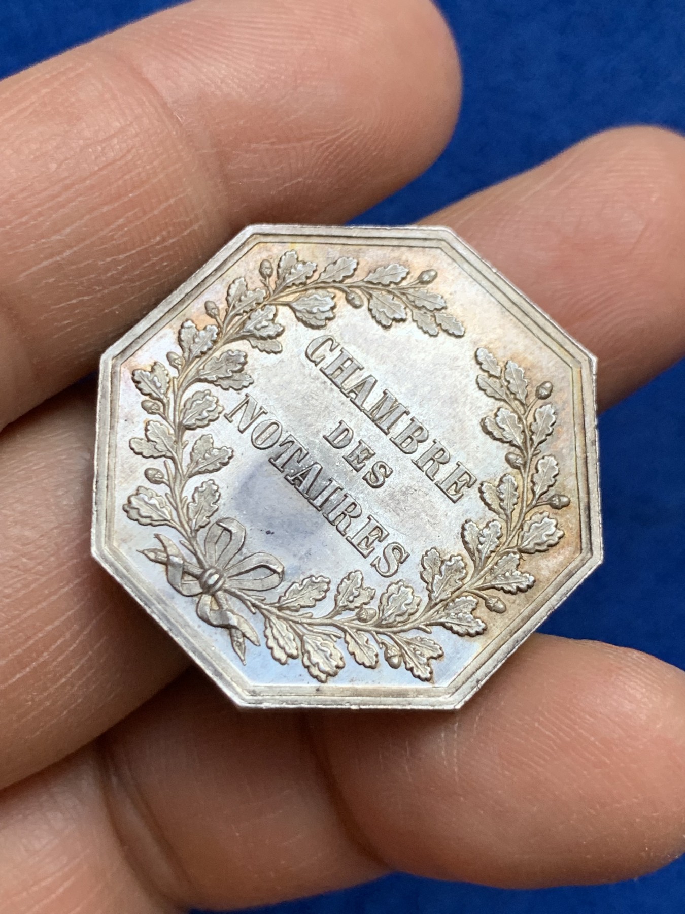 《竞宝斋》第237场- 周日，周一，周二，周日 疯狂4连拍 (全场包邮) 法国 1860-1879 八角银质代币 博纳公证处 圣母抱子 蜜蜂边铭 17.33克，31毫米 厚重