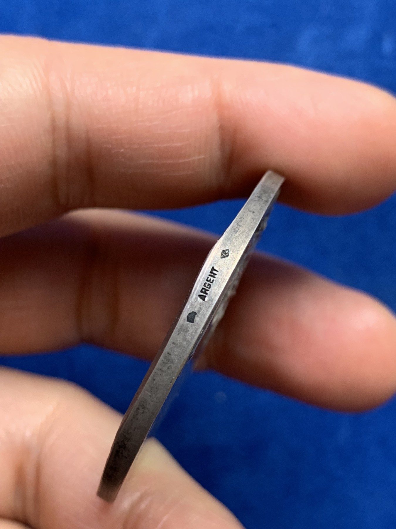 《竞宝斋》第237场- 周日，周一，周二，周日 疯狂4连拍 (全场包邮) 法国银章，由汽车提供，32.35g，41.2mm，野猪头+菱形银标