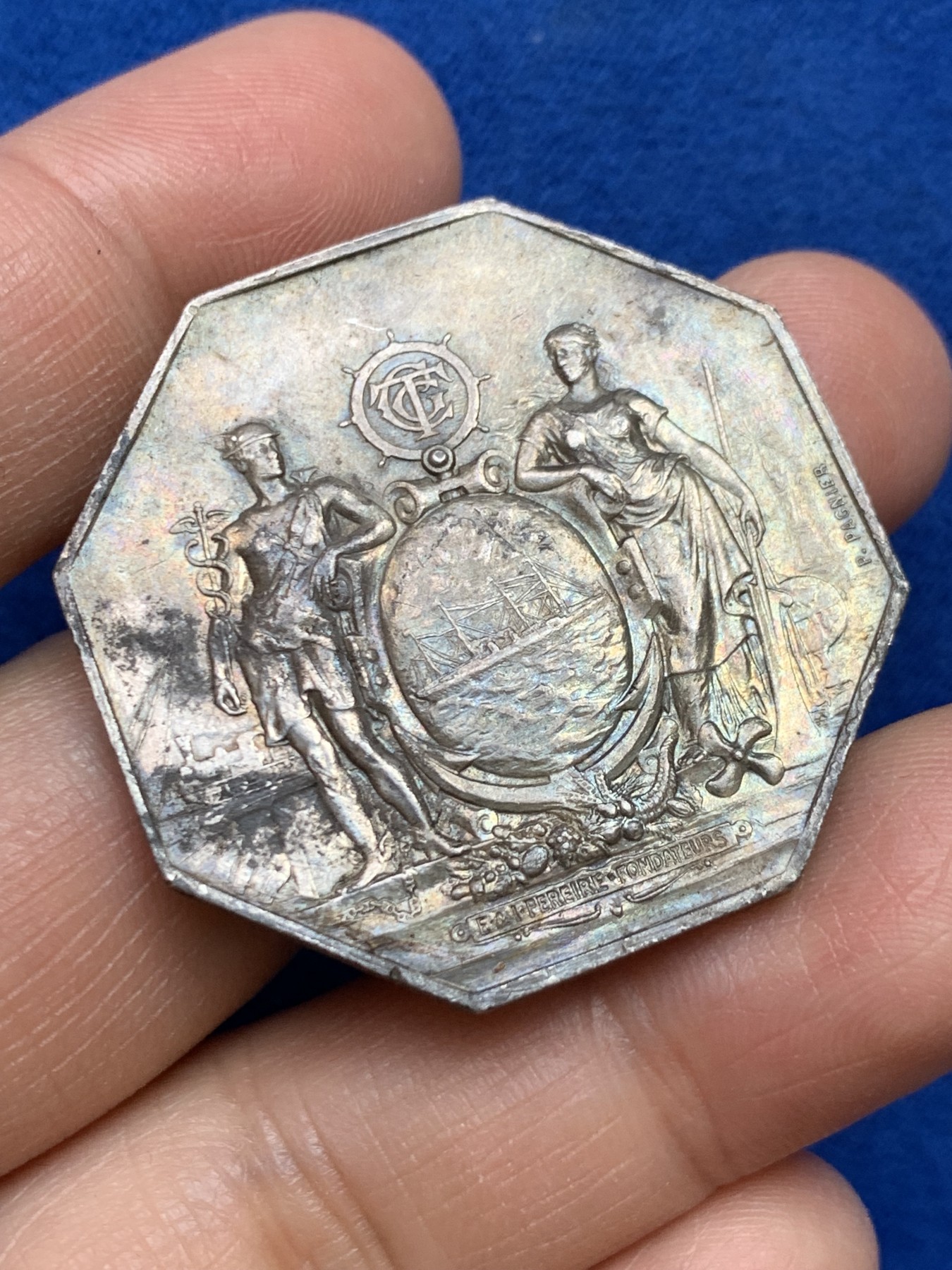 《竞宝斋》第237场- 周日，周一，周二，周日 疯狂4连拍 (全场包邮) 法国八角银章，大西洋邮政，连接着大西洋彼岸的纽约26.60g，38.5mm，丰饶角边铭