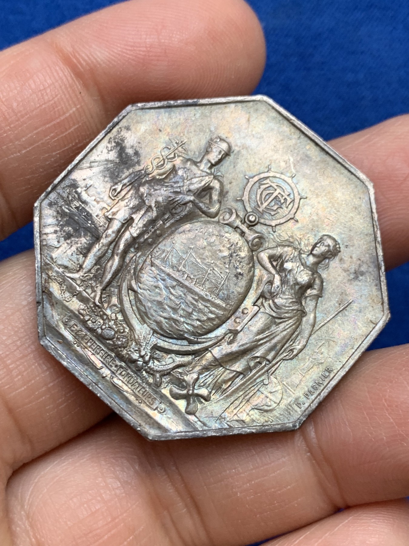 《竞宝斋》第237场- 周日，周一，周二，周日 疯狂4连拍 (全场包邮) 法国八角银章，大西洋邮政，连接着大西洋彼岸的纽约26.60g，38.5mm，丰饶角边铭