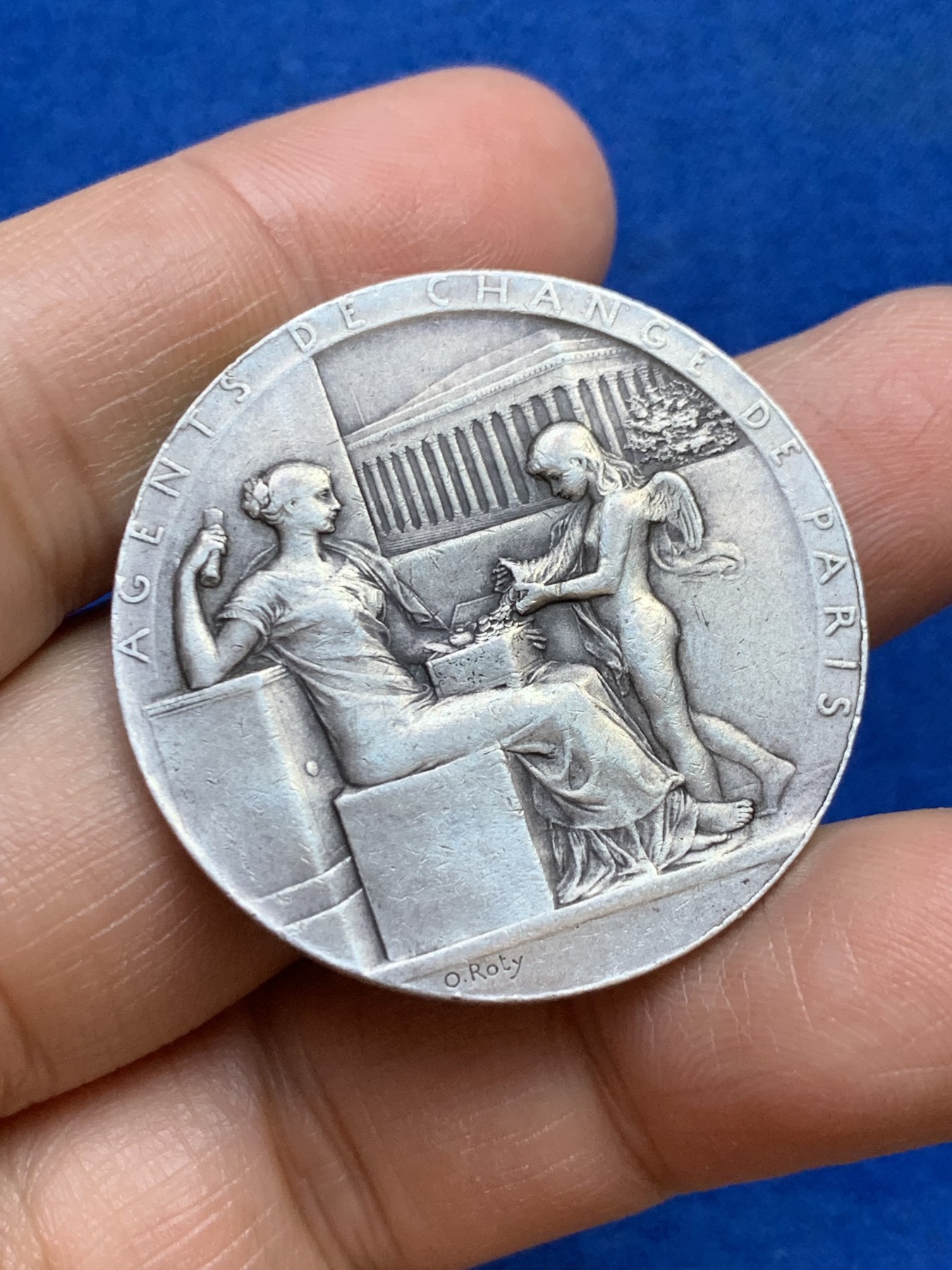 《竞宝斋》第237场- 周日，周一，周二，周日 疯狂4连拍 (全场包邮) 法国O.ROTY 巴黎股票交易所银质代币，19.88g，37mm，丰饶角边铭