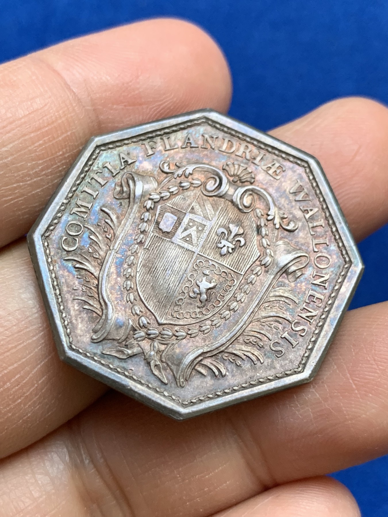 《竞宝斋》第237场- 周日，周一，周二，周日 疯狂4连拍 (全场包邮) 法国路易十六时期瓦隆佛兰德斯地区八角银质jeton，17.17g，34mm，早期无边铭