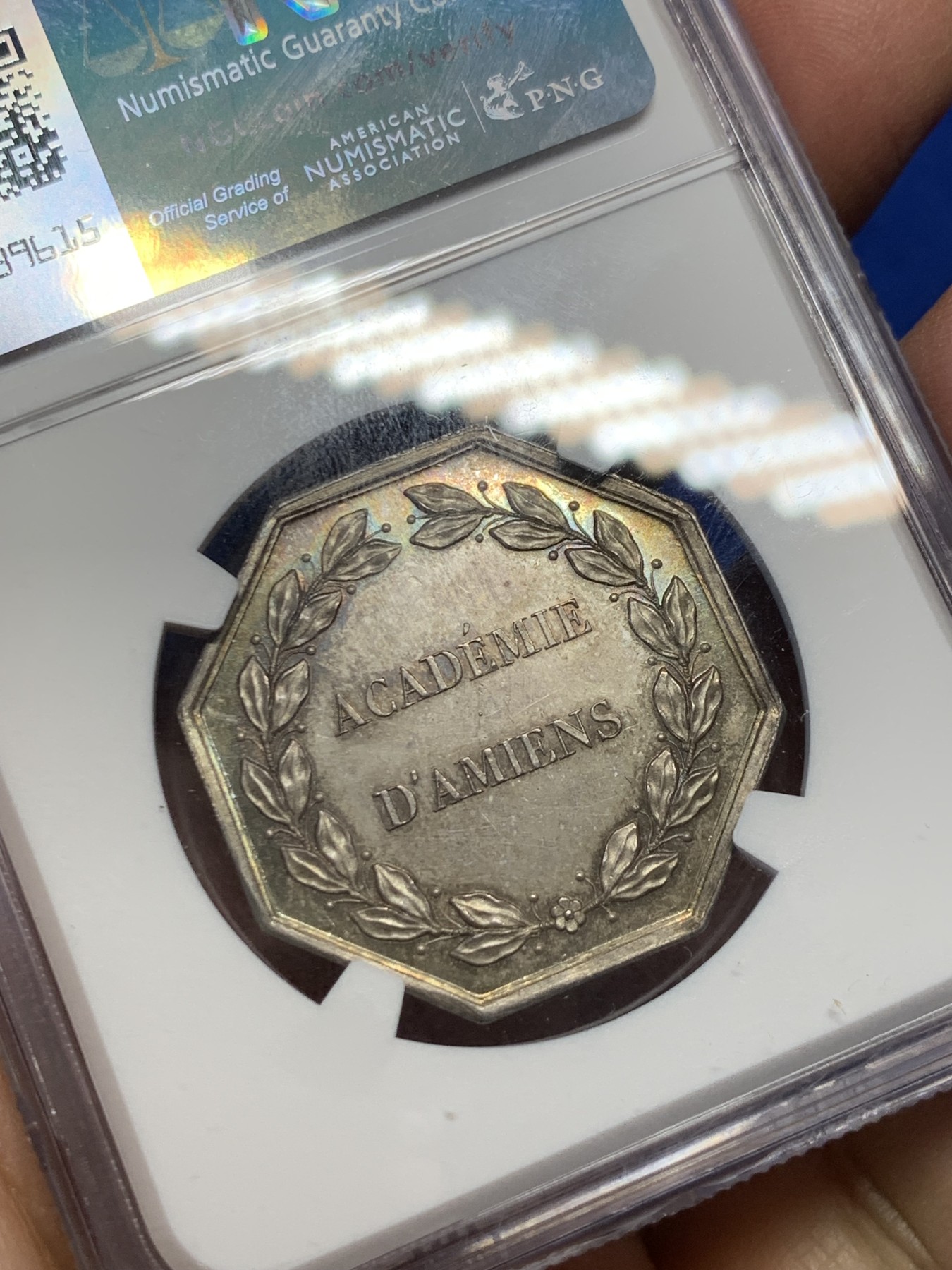 《竞宝斋》第237场- 周日，周一，周二，周日 疯狂4连拍 (全场包邮) NGC MS64 法国 1860-1879 亚眠学院八角代用银币，山上的寺庙配合金色包浆更加万丈光芒