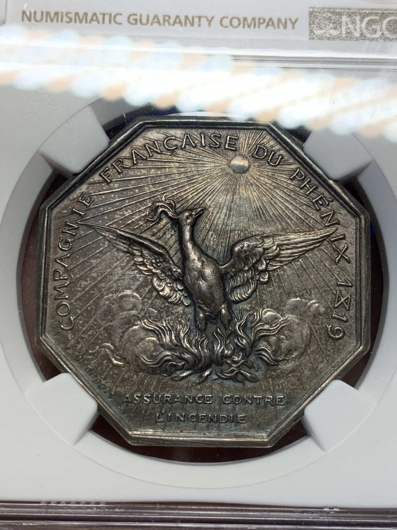 《竞宝斋》第237场- 周日，周一，周二，周日 疯狂4连拍 (全场包邮) NGC MS61 法国 1819 凤凰火灾保险公司 银质八角代币 包浆细节都很好 