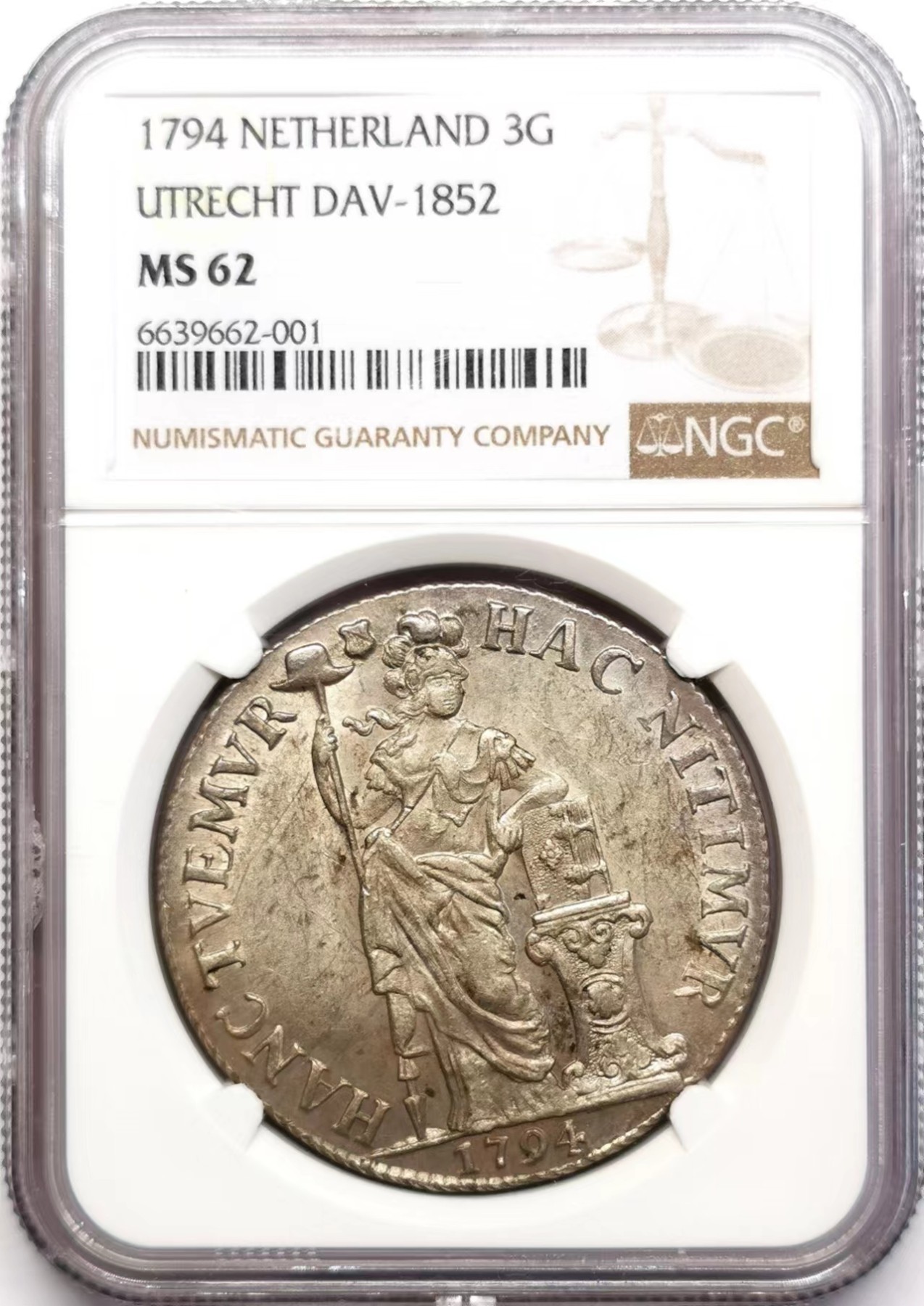 凡希社世界钱币微拍第二百五十九期 1794联省共和国荷兰雅典娜3盾大银NGC-MS62 底板丝滑，压铸细节极好，黄光柔彩惹人喜爱的一枚！