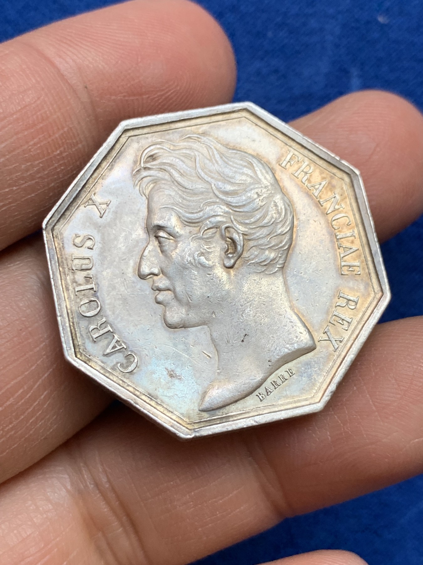 《竞宝斋》第237场- 周日，周一，周二，周日 疯狂4连拍 (全场包邮) 法国查理十世时期波尔多商会八角银质代币，20.52g，33.3mm，早期无边铭