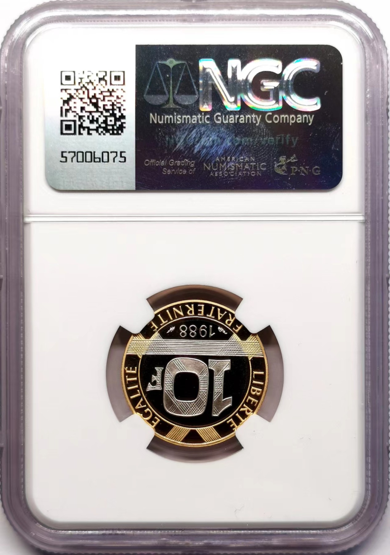 凡希社世界钱币微拍第二百五十九期 1988法国巴士底狱精神鼓舞法兰西10法郎三金属币NGC-PF69UC 收藏级品相，影响整体历史走向的重大事件，币环银钯合金，币芯920金，具体规格见附图三。