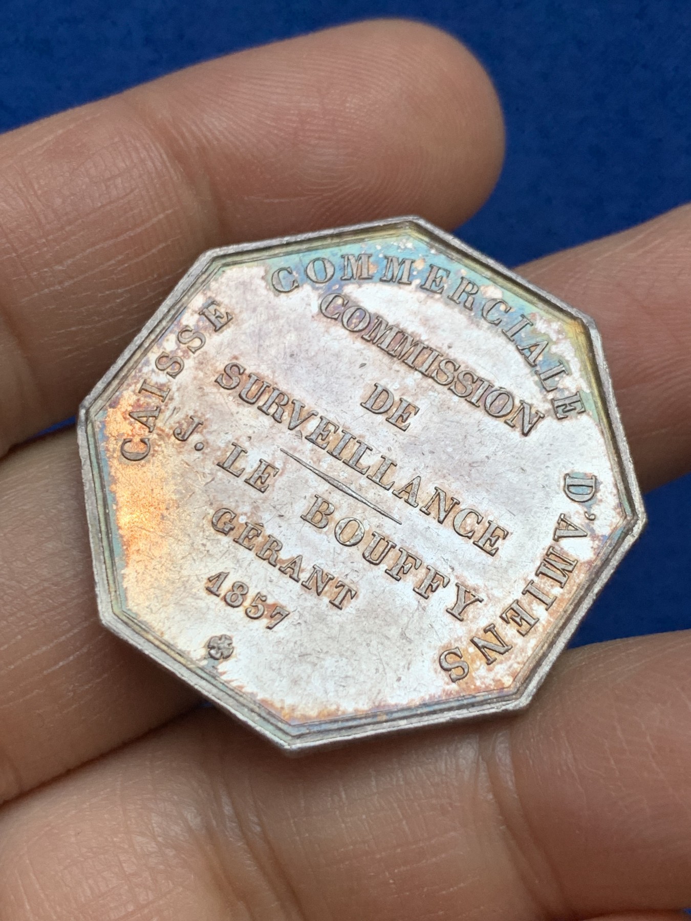 《竞宝斋》第237场- 周日，周一，周二，周日 疯狂4连拍 (全场包邮) 法国亚眠商业银行八角银质代币，17.90g，33.9mm，手指边铭，极少见品种