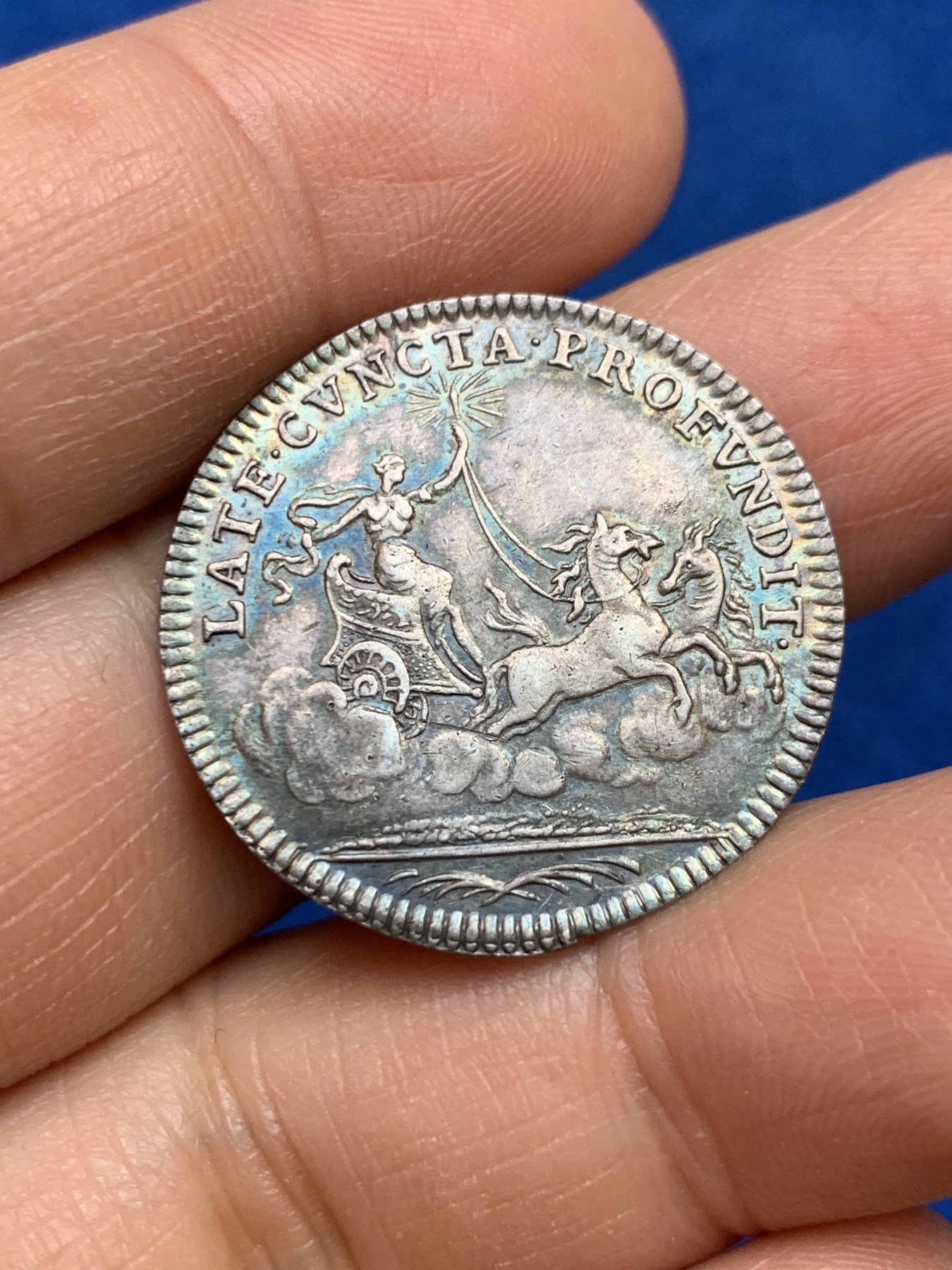 《竞宝斋》第237场- 周日，周一，周二，周日 疯狂4连拍 (全场包邮) 法国路易十五时期天马行空银质jeton，4.93g，27.6mm