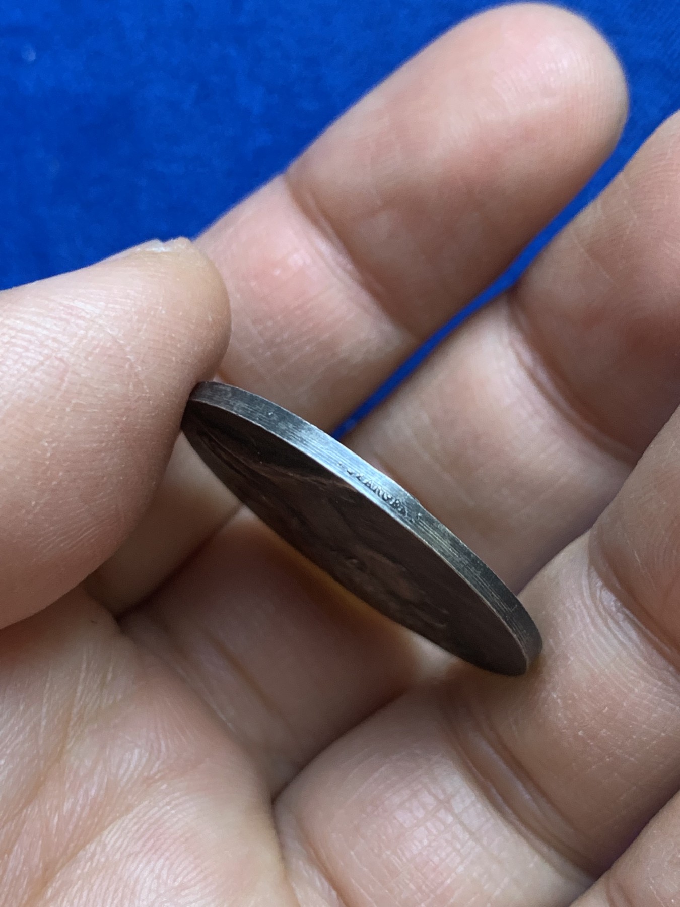 《竞宝斋》第237场- 周日，周一，周二，周日 疯狂4连拍 (全场包邮) 法国拉罗谢尔储蓄银行银质jeton，14.43g，29.8mm，丰饶角2银标，构图丰富且小巧厚重