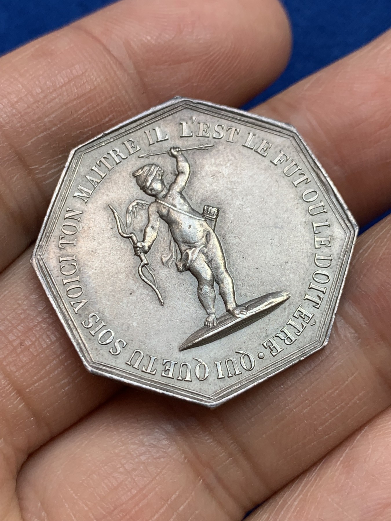 《竞宝斋》第237场- 周日，周一，周二，周日 疯狂4连拍 (全场包邮) 法国爱情与婚姻信物八角银质代币，双面神亚努斯，背丘比特，13.63g，30.8mm，丰饶角边铭