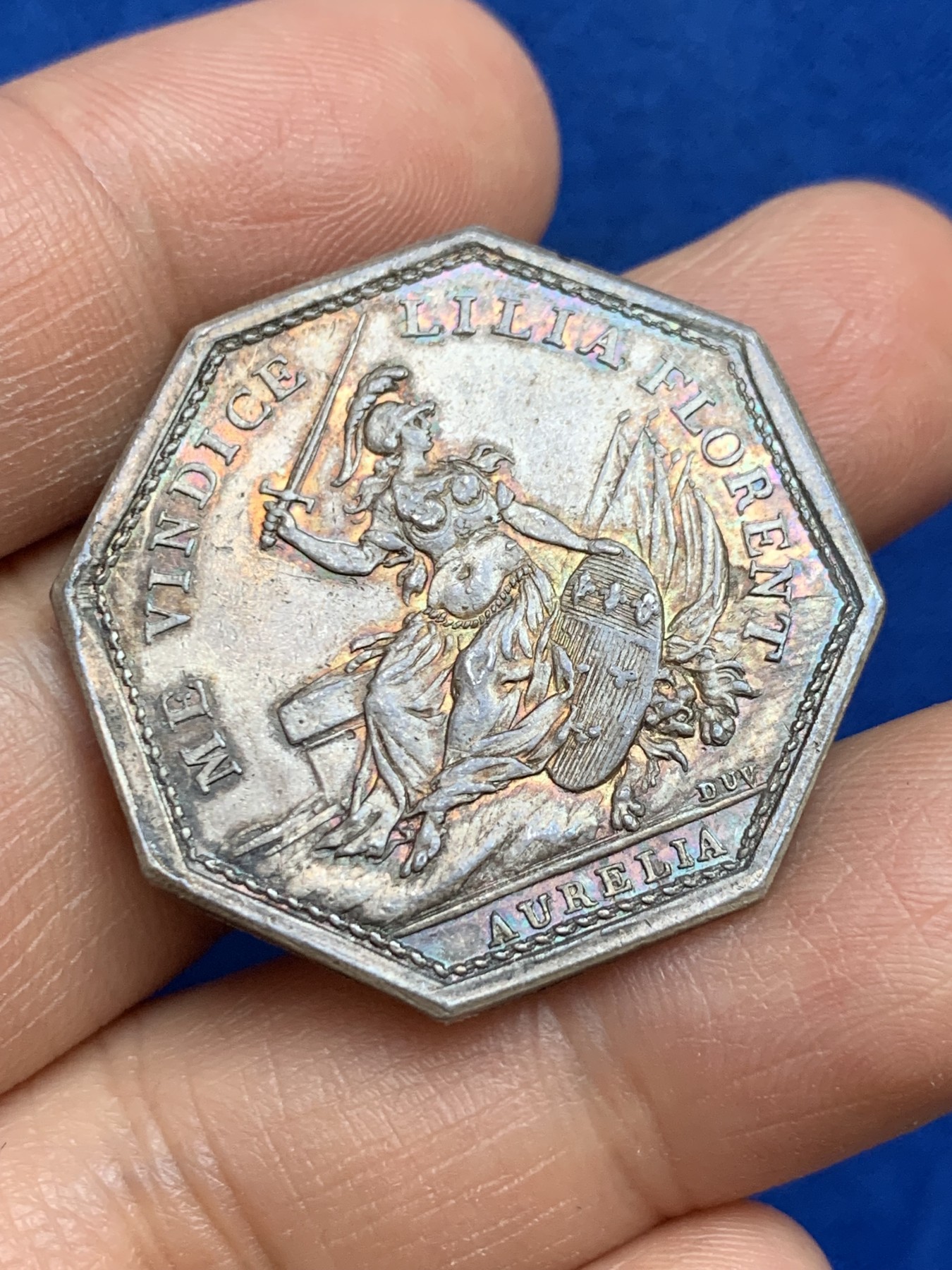 《竞宝斋》第237场- 周日，周一，周二，周日 疯狂4连拍 (全场包邮) 法国1786年奥尔良市政厅八角银质代币，戎装的圣女贞德，13.84g，32.6mm，早期无边铭，金黄包浆，难得保存较好