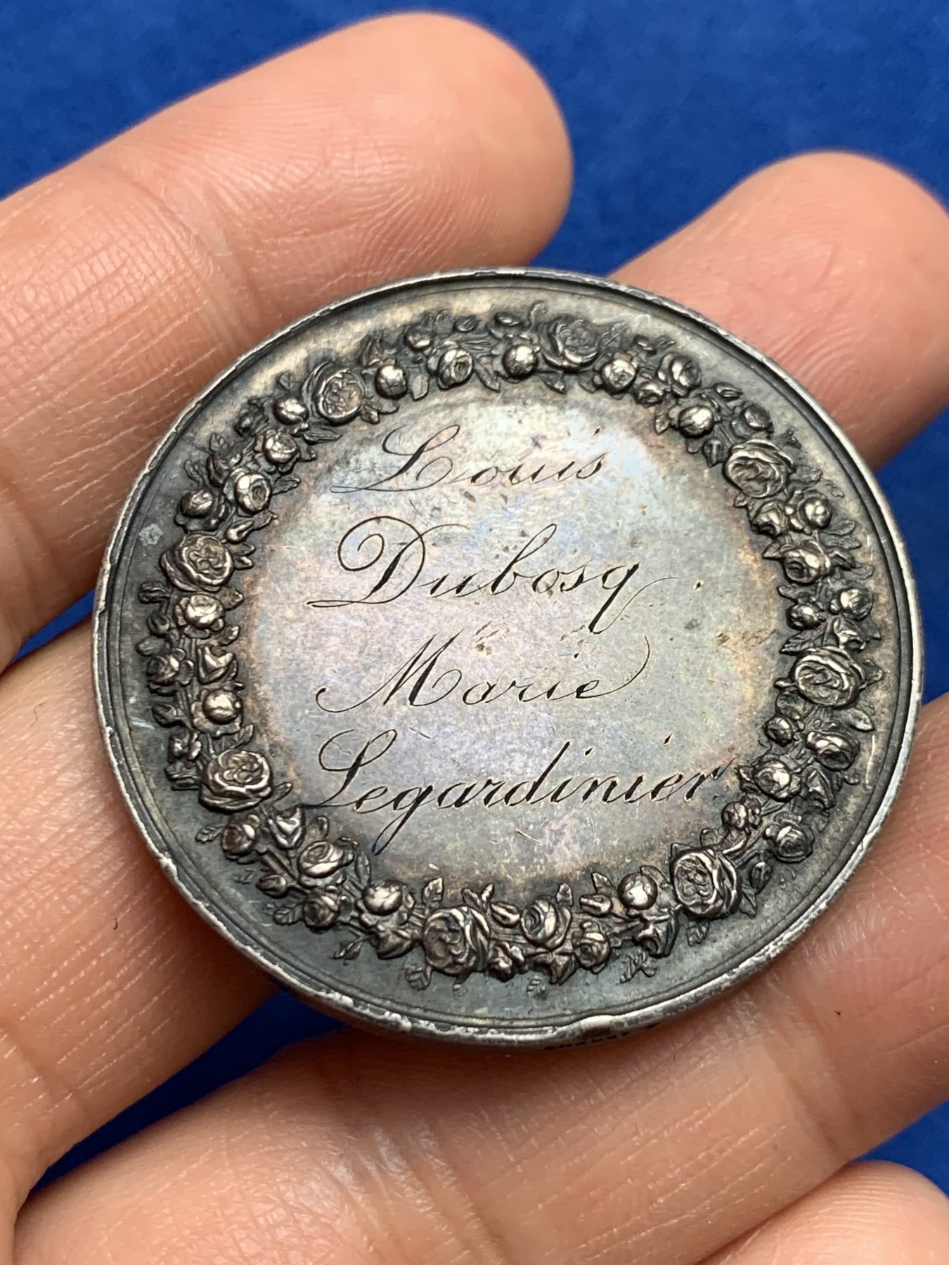 《竞宝斋》第237场- 周日，周一，周二，周日 疯狂4连拍 (全场包邮) 法国爱情与婚姻纪念银章，24.24g，39.3mm，蜜蜂边铭