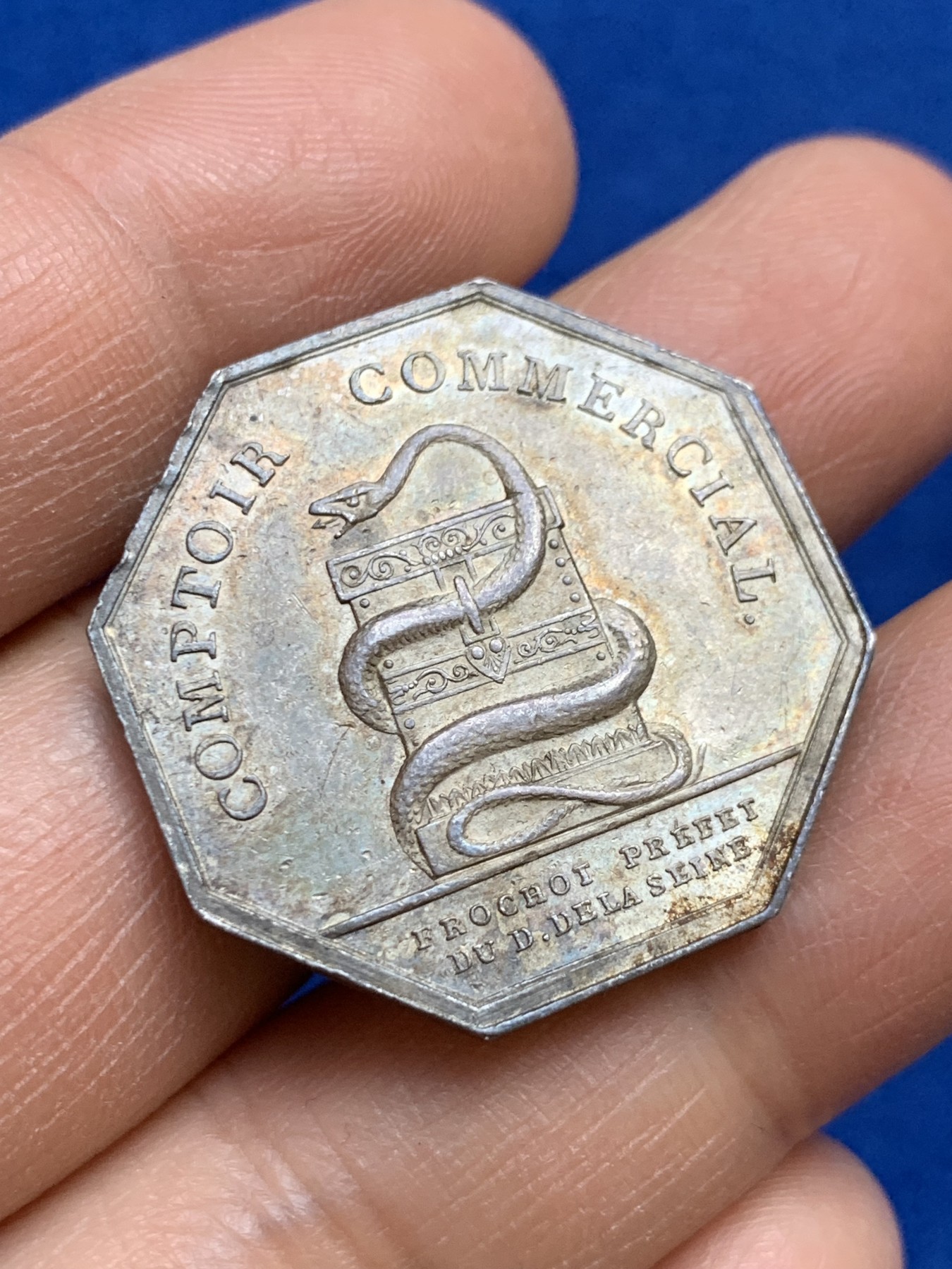 《竞宝斋》第237场- 周日，周一，周二，周日 疯狂4连拍 (全场包邮) 法国八角银质代币，根据波拿巴贸易协定设立的帝国商业柜台，13.78g，30.2mm，早期无边铭