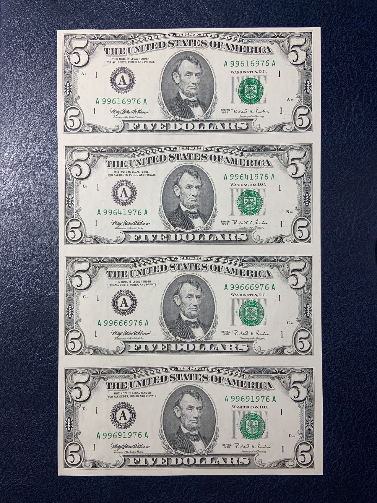 收藏联盟Quantum Auction 第319期拍卖  美国联邦1995年5美元首发冠四联体 品相全新UNC 附带原册