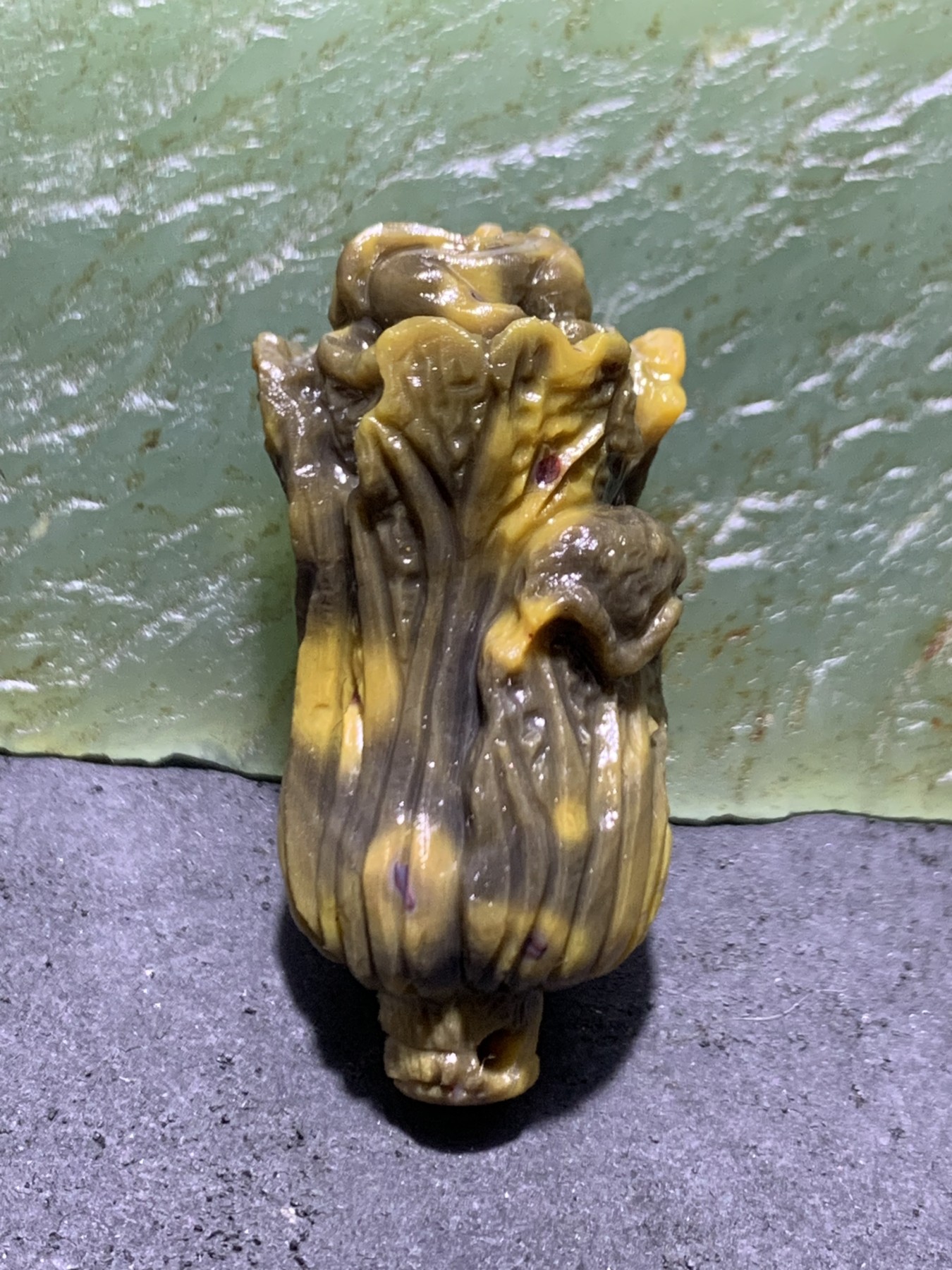 精美亚光战国红玛瑙手工俏色巧雕白菜吊坠一个