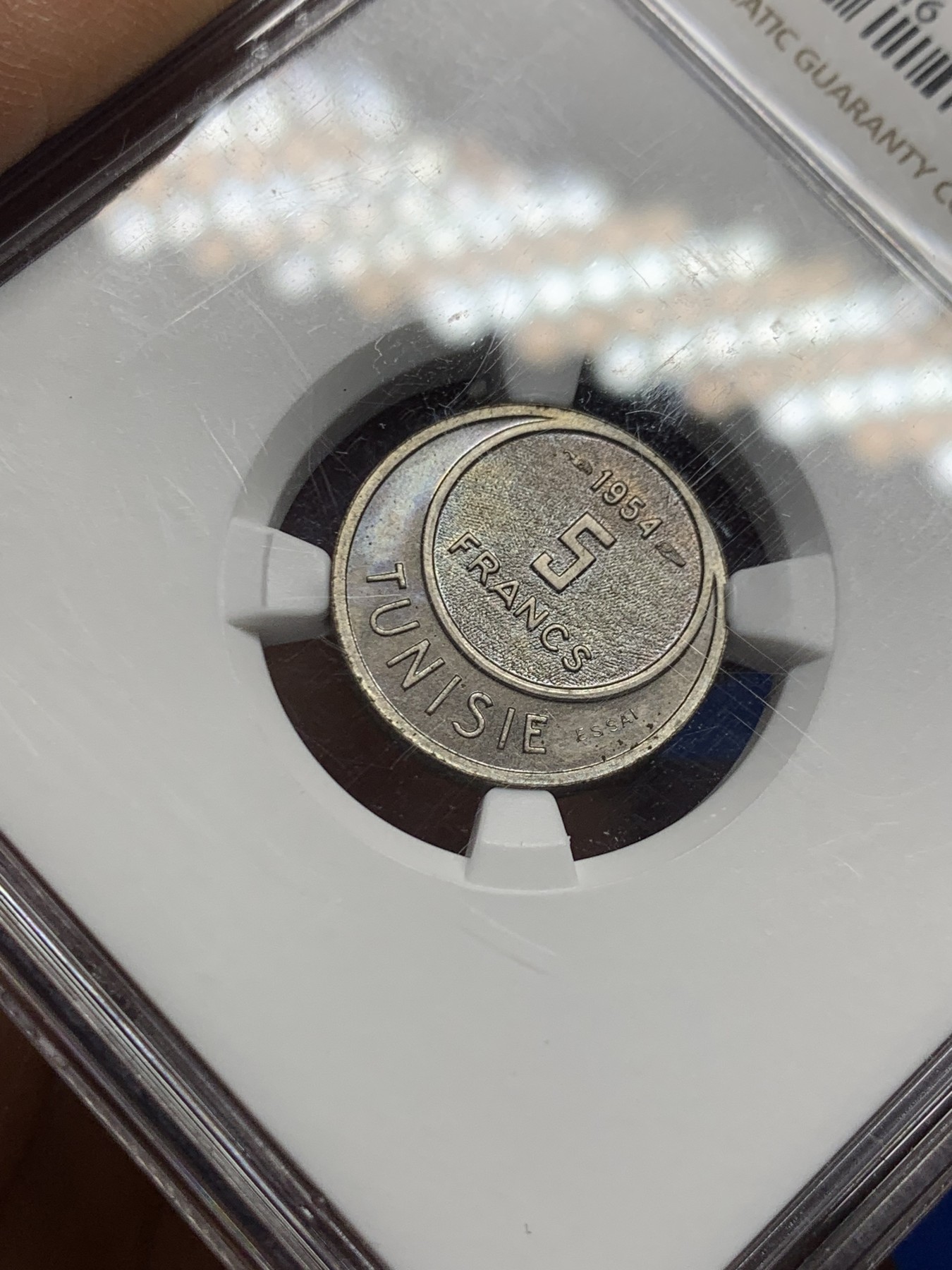 《竞宝斋》第235场-周日，周一，周二，周三 疯狂4连拍 (全场包邮) NGC-MS64 突尼斯 1954年 5法郎加厚样币，加厚版极稀见，发行量仅有104枚，币面标注ESSAI。此前竞宝斋1650元不含佣成交。