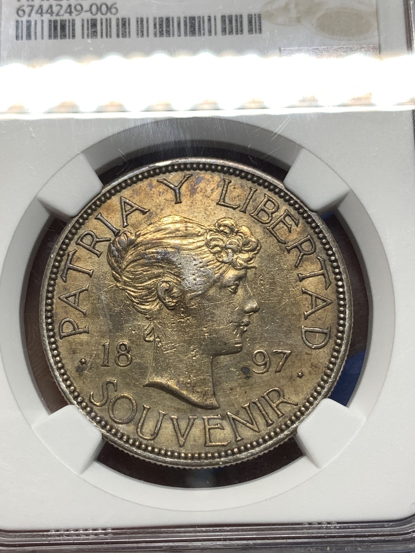 《竞宝斋》第235场-周日，周一，周二，周三 疯狂4连拍 (全场包邮) NGC-AU Details  古巴名誉名自由女神 1897年 1比索银币 星下位。