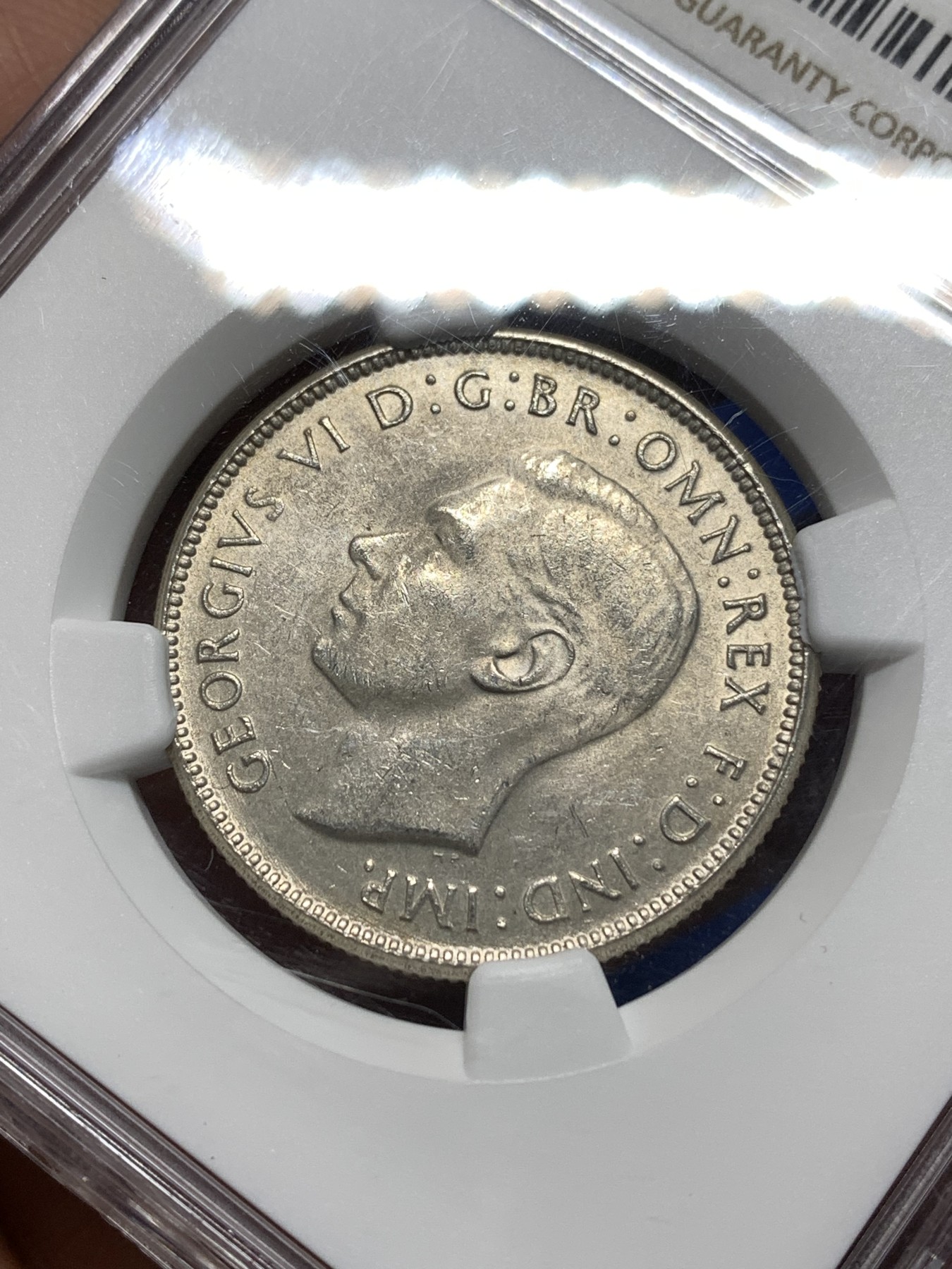 《竞宝斋》第235场-周日，周一，周二，周三 疯狂4连拍 (全场包邮) NGC  MS64   1946年英属澳大利亚2先令银币