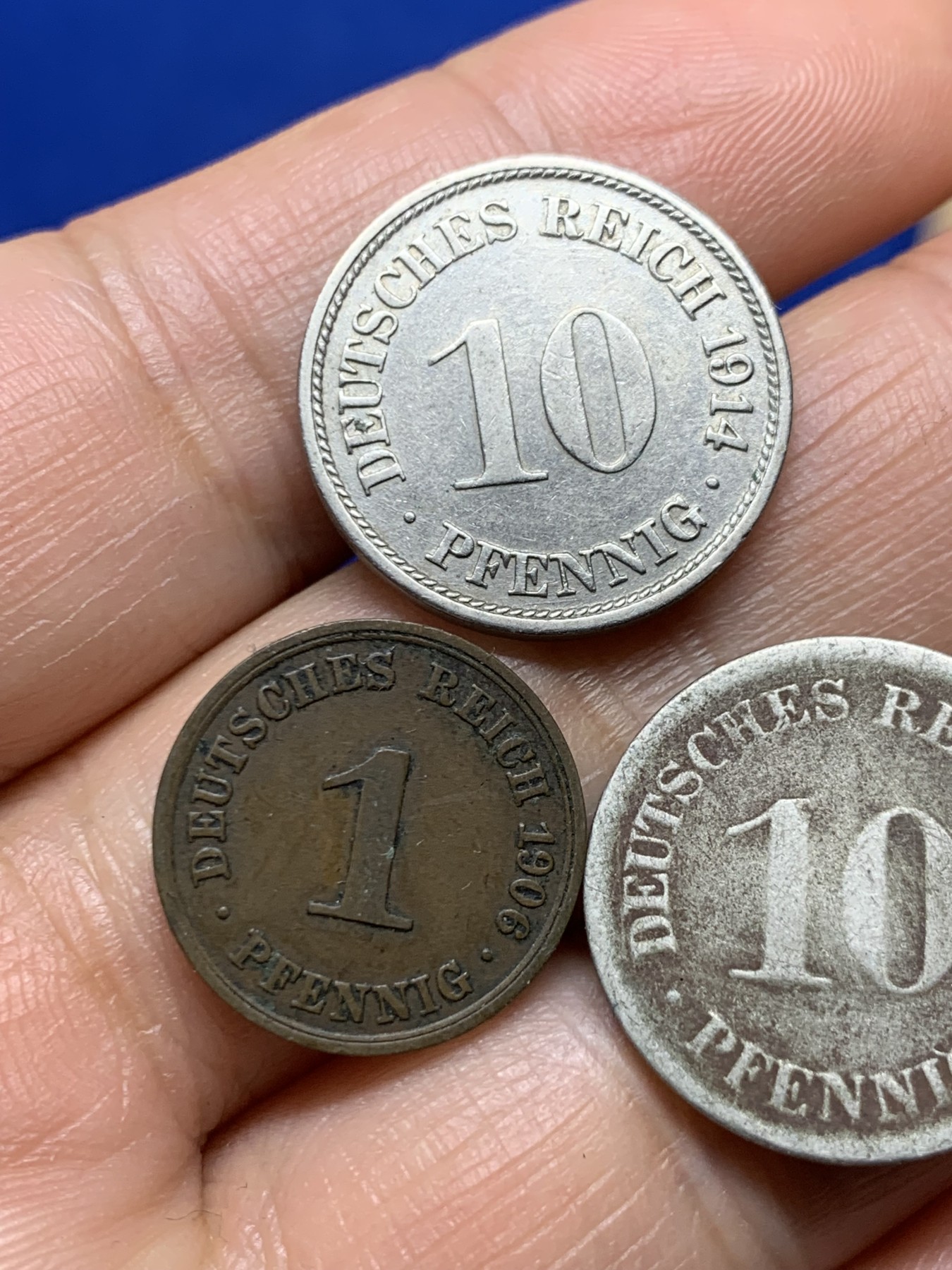 《竞宝斋》第235场-周日，周一，周二，周三 疯狂4连拍 (全场包邮) 3枚一组 1916年德国第二帝国1芬尼铜币+1876年/1915年德国第二帝国10芬尼铜镍币