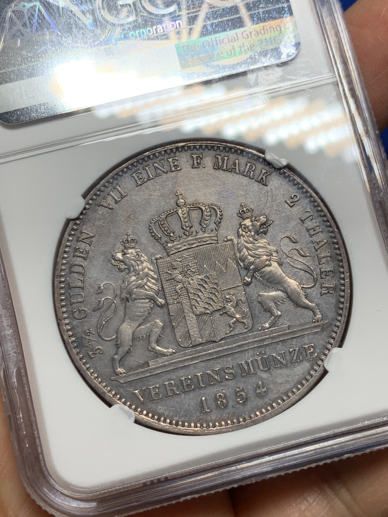 《竞宝斋》第235场-周日，周一，周二，周三 疯狂4连拍 (全场包邮) NGC AU 德国 1854 巴伐利亚马克西米利安二世 双狮纹章 2泰勒37克大银币 流通版好品