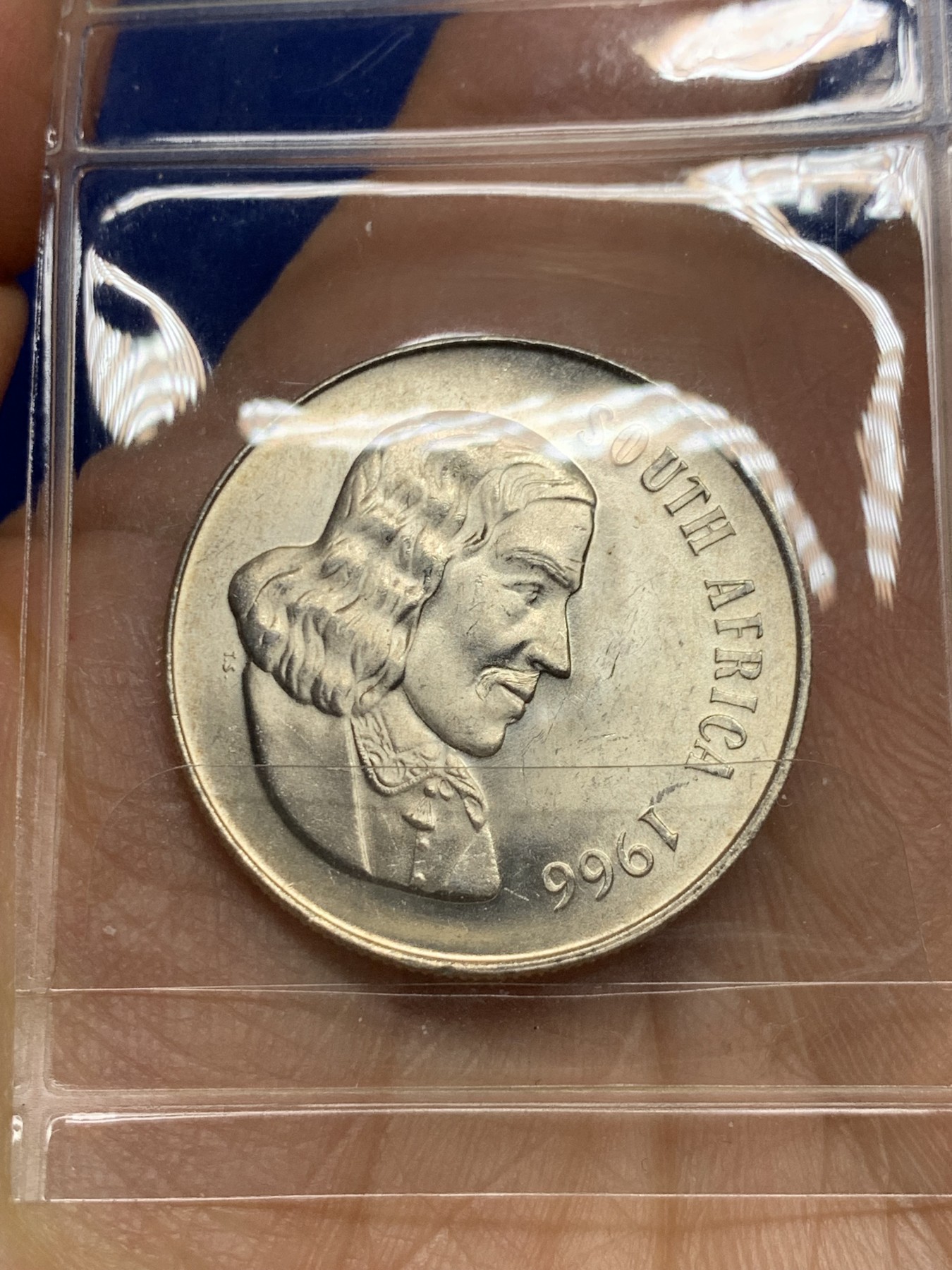 《竞宝斋》第235场-周日，周一，周二，周三 疯狂4连拍 (全场包邮) 3枚一组 南非1兰特大银币 不同版本bu品