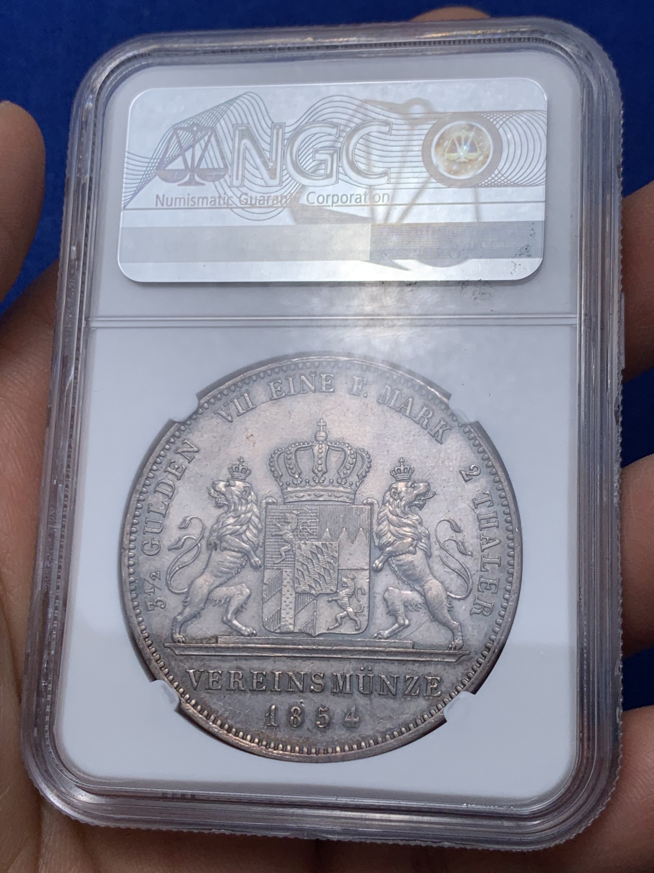 《竞宝斋》第235场-周日，周一，周二，周三 疯狂4连拍 (全场包邮) NGC AU 德国 1854 巴伐利亚马克西米利安二世 双狮纹章 2泰勒37克大银币 流通版好品