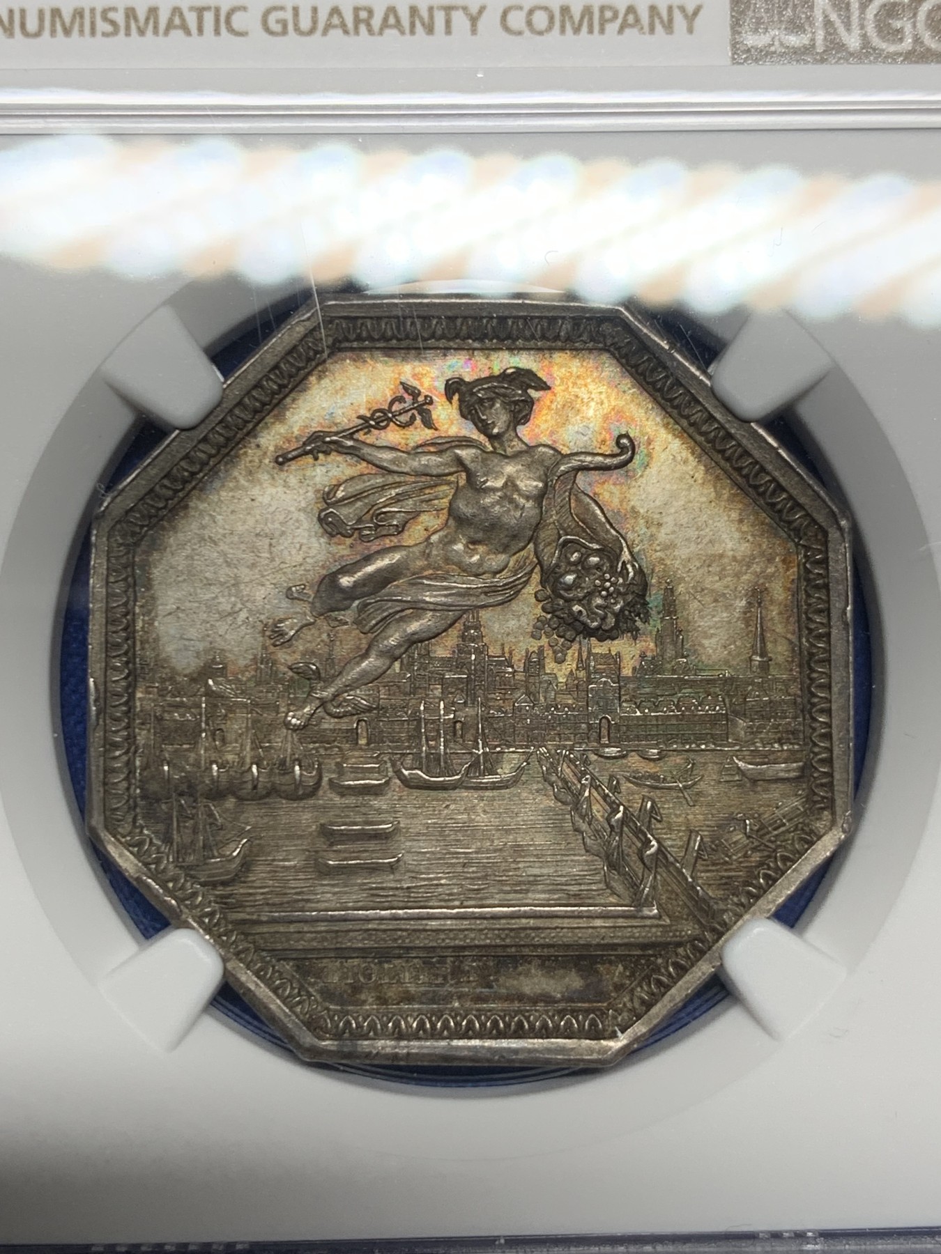 《竞宝斋》第237场- 周日，周一，周二，周日 疯狂4连拍 (全场包邮) NGC-MS64 法国鲁昂商会八角银质代币，鲁昂城上飞天的墨丘利福泽全城