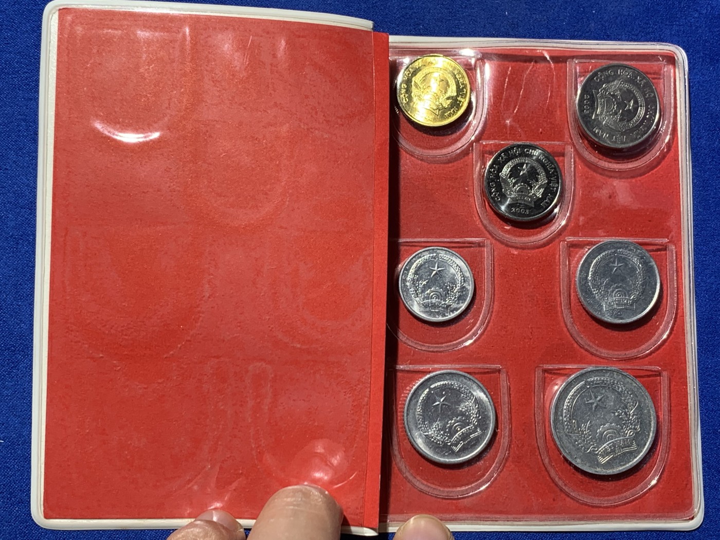 《竞宝斋》第235场-周日，周一，周二，周三 疯狂4连拍 (全场包邮) 7枚装 套币 比较少见的装帧方式 年份 状态 请见图