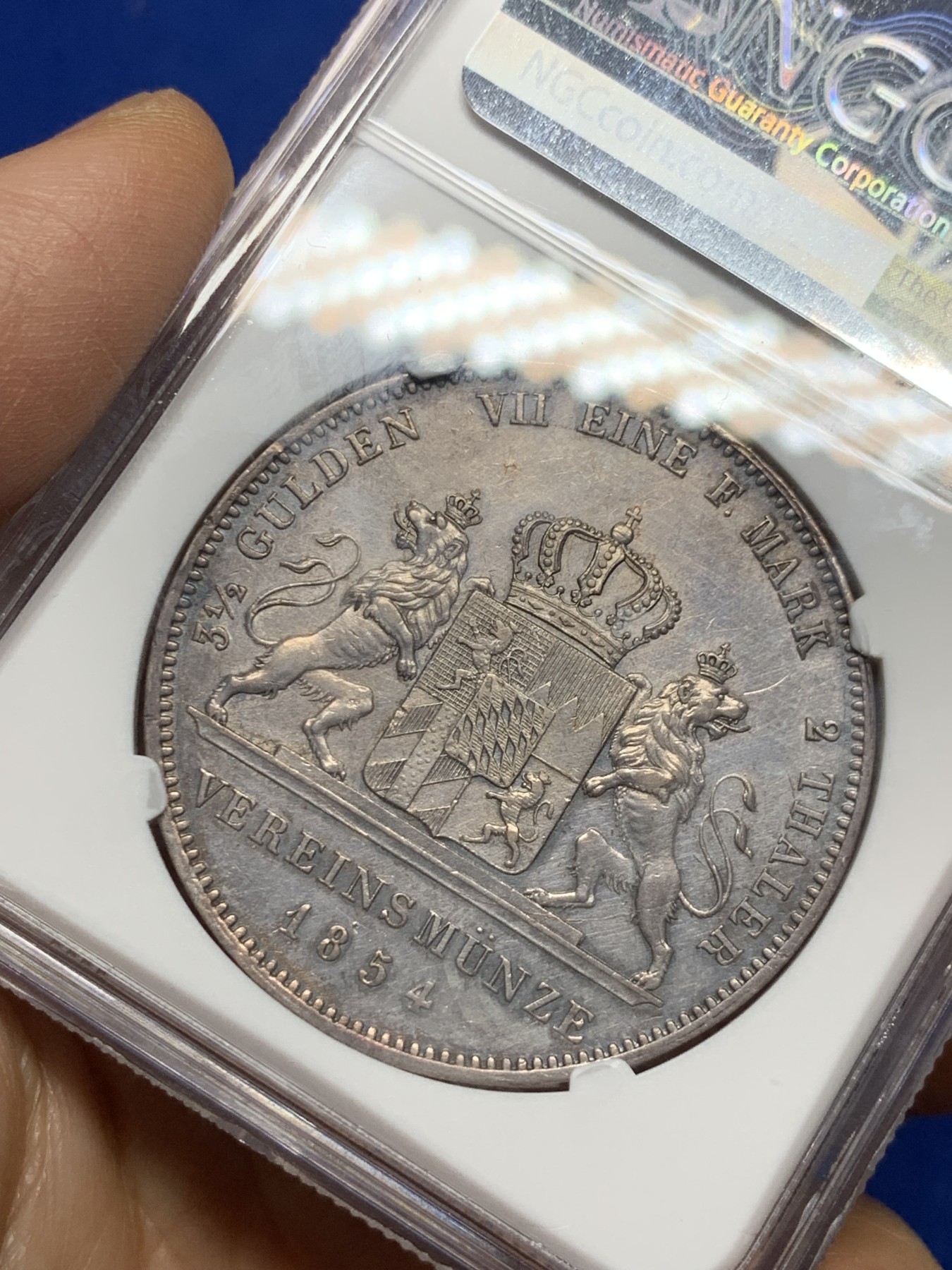 《竞宝斋》第235场-周日，周一，周二，周三 疯狂4连拍 (全场包邮) NGC AU 德国 1854 巴伐利亚马克西米利安二世 双狮纹章 2泰勒37克大银币 流通版好品