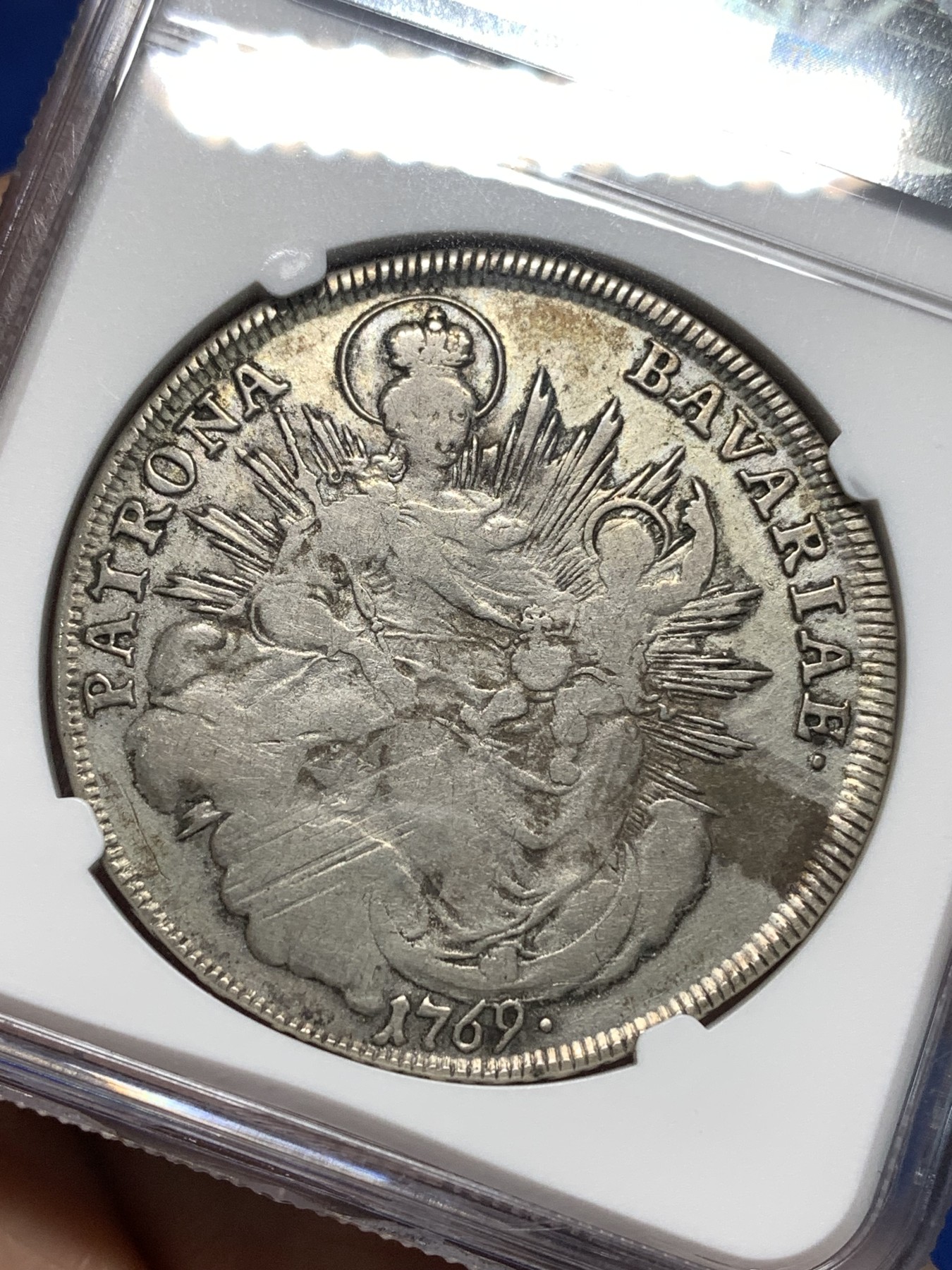 《竞宝斋》第235场-周日，周一，周二，周三 疯狂4连拍 (全场包邮) NGC-VF35，德国1769年巴伐利亚圣母抱婴泰勒银币，更高分只有6枚