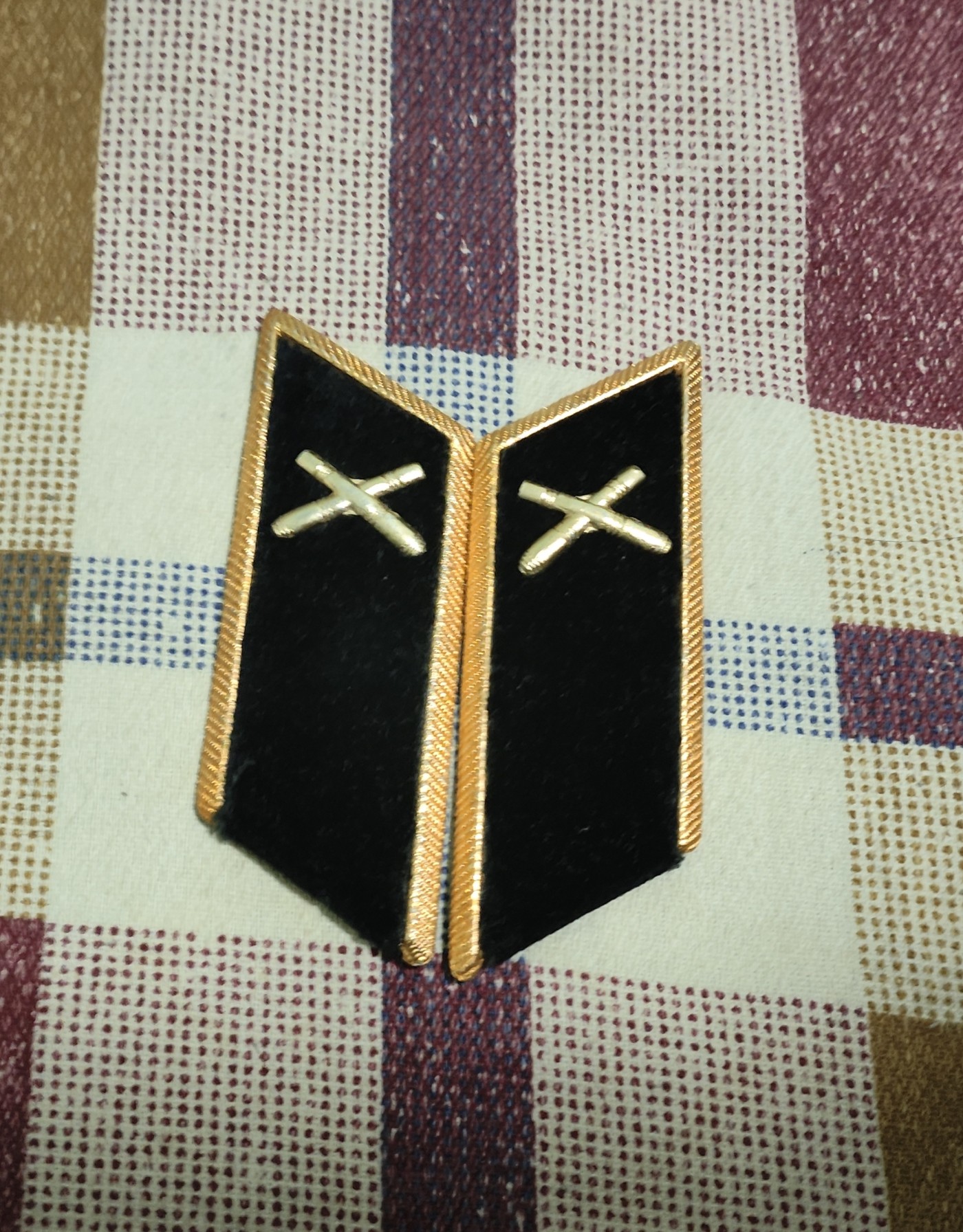 仁孝堂徽章红藏拍卖(第二场) 苏联M69 炮兵军官领章一副