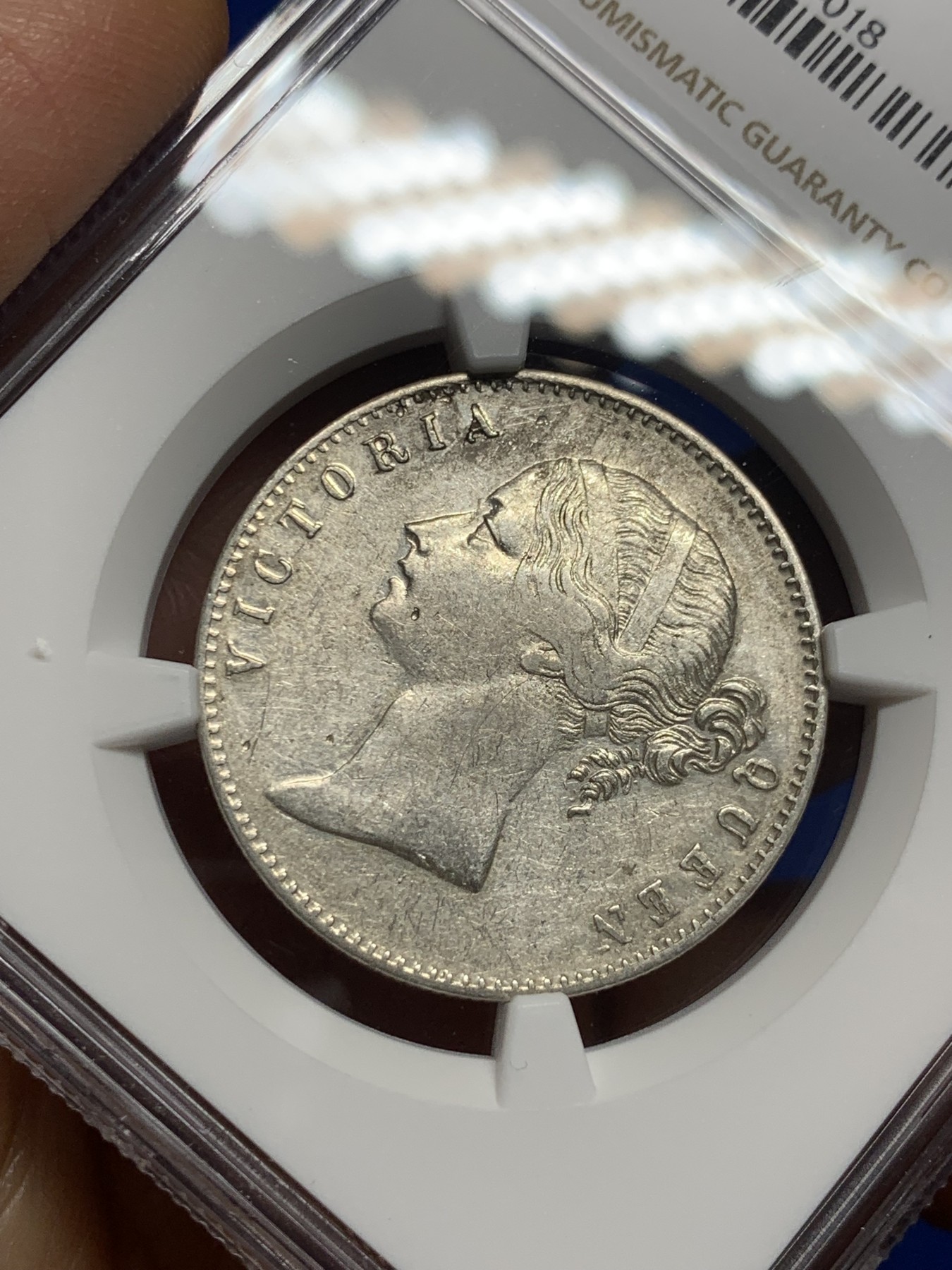 《竞宝斋》第235场-周日，周一，周二，周三 疯狂4连拍 (全场包邮) NGC XFD 英属印度1840年维多利亚女王双辫版1卢比银币