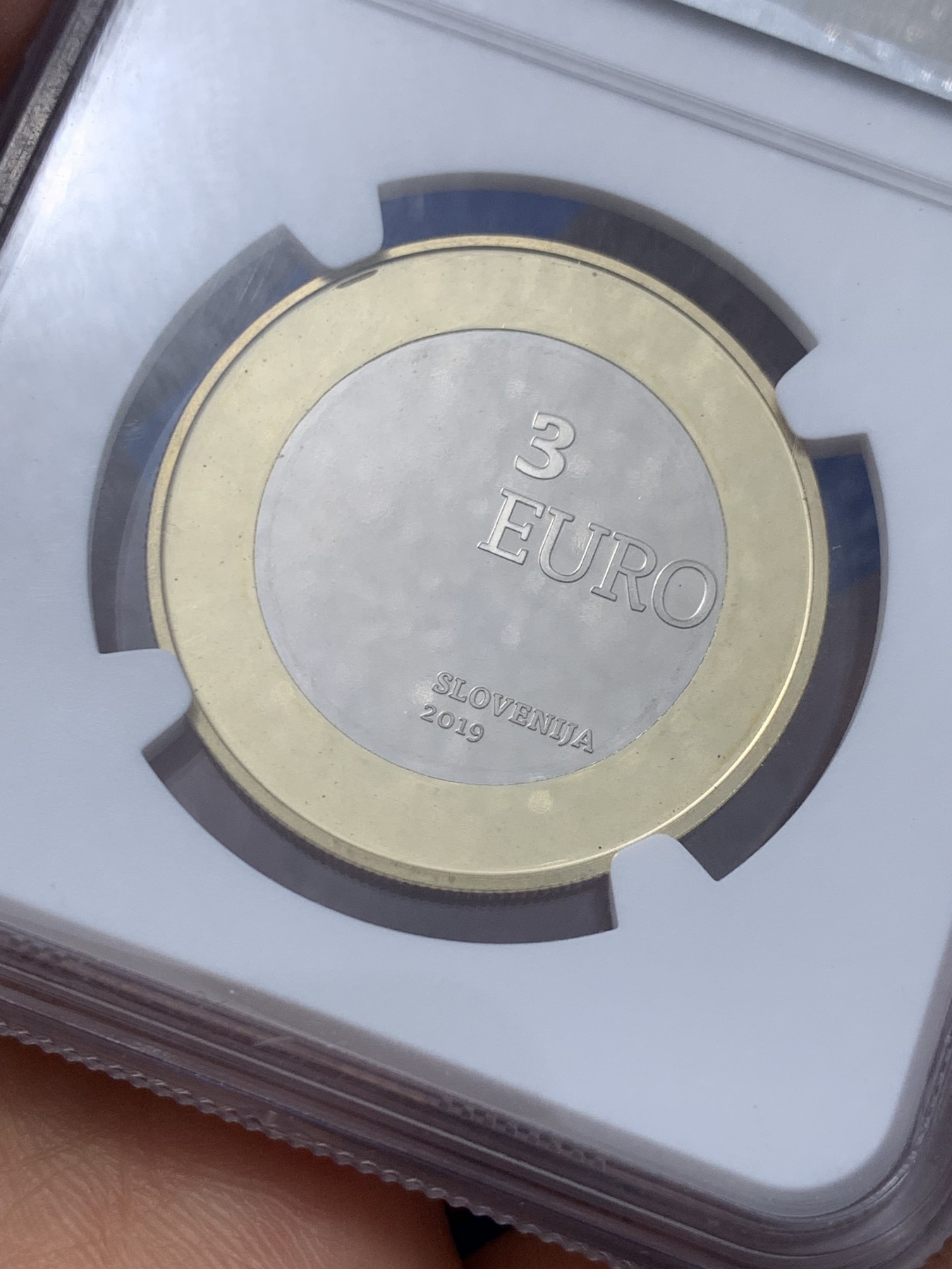 《竞宝斋》第235场-周日，周一，周二，周三 疯狂4连拍 (全场包邮) NGC-PF69UC 斯洛文尼亚 2019年精制双色3欧纪念币 纪念普雷克穆列地区回归100周年