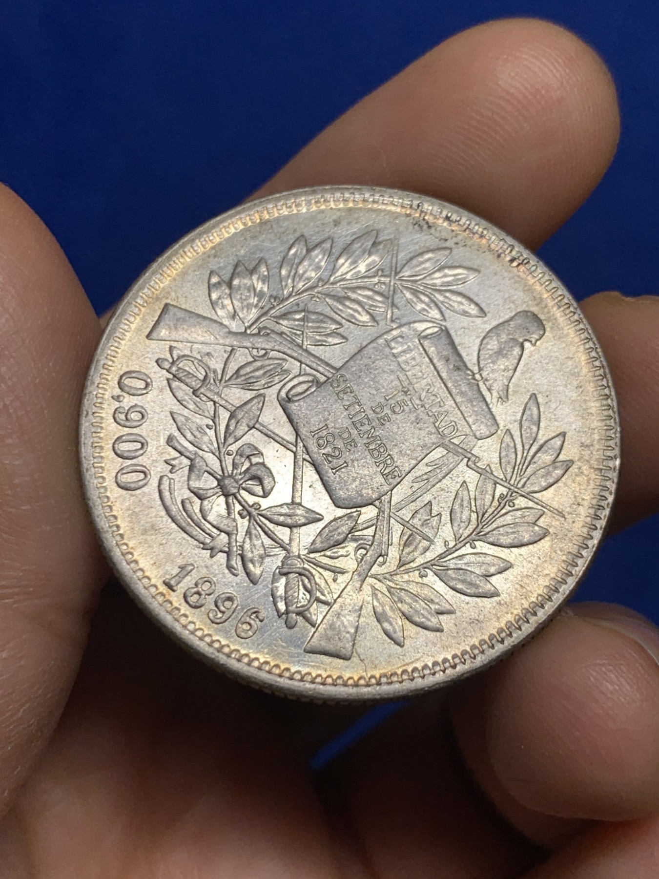 《竞宝斋》第235场-周日，周一，周二，周三 疯狂4连拍 (全场包邮) 危地马拉1896年1比索大银币 原光好品