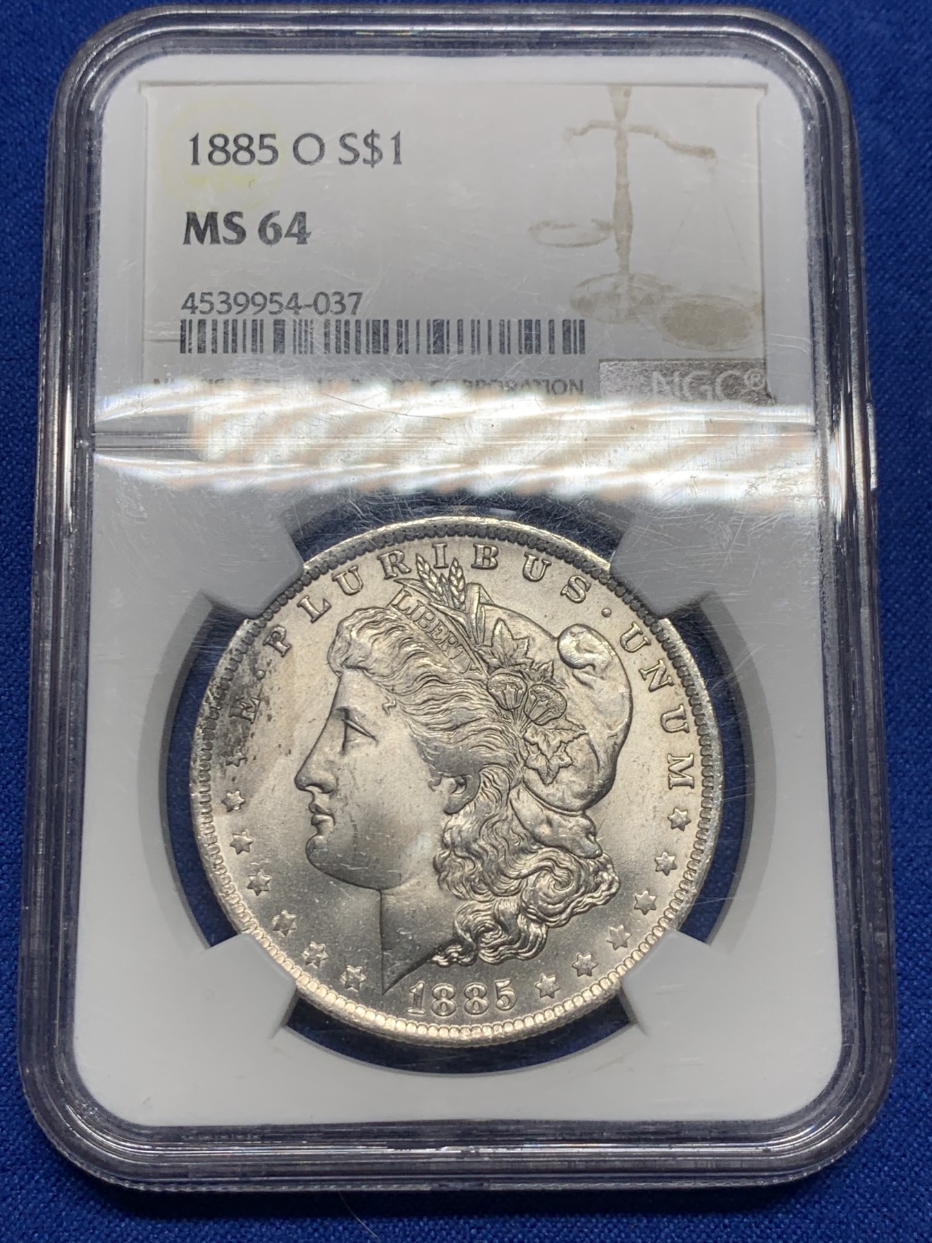 《竞宝斋》第235场-周日，周一，周二，周三 疯狂4连拍 (全场包邮) NGC-MS64 美国1885年摩根1美元 银光闪闪 MS-64标准分数 一步到位