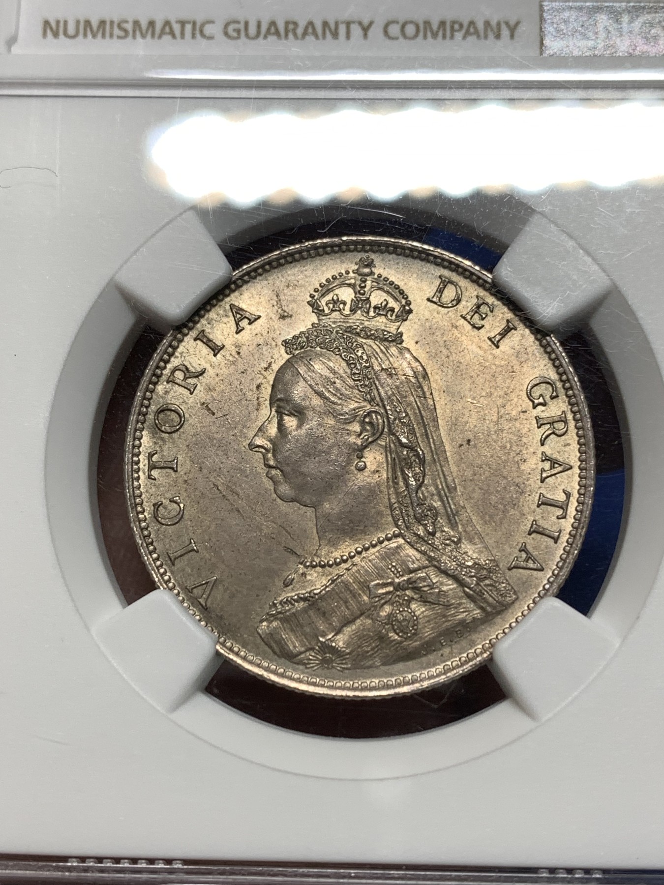 《竞宝斋》第235场-周日，周一，周二，周三 疯狂4连拍 (全场包邮) NGC UNC 英国1887维多利亚女王高冠一弗洛林 带原味 包浆 好品相 非常漂亮