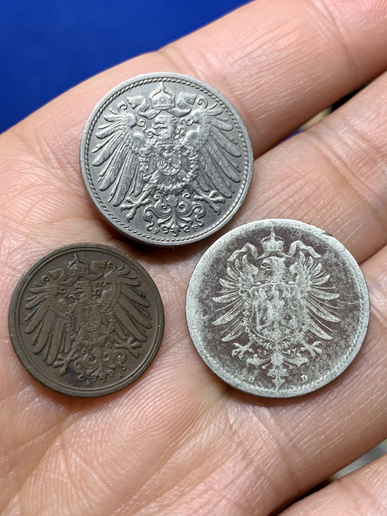 《竞宝斋》第235场-周日，周一，周二，周三 疯狂4连拍 (全场包邮) 3枚一组 1916年德国第二帝国1芬尼铜币+1876年/1915年德国第二帝国10芬尼铜镍币