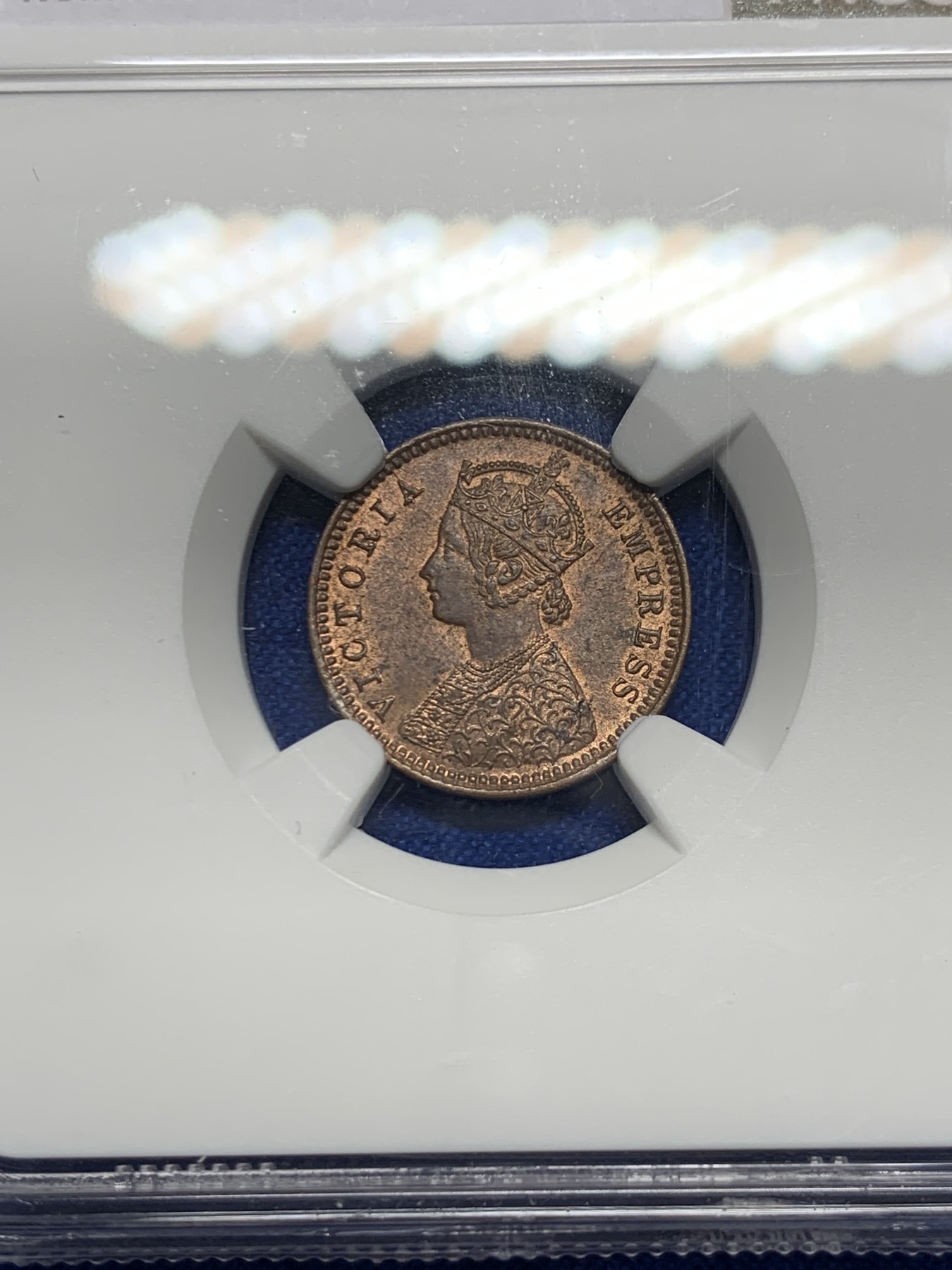 《竞宝斋》第235场-周日，周一，周二，周三 疯狂4连拍 (全场包邮) NGC-MS63BN 英属印度1901年小维1/12安娜铜币，维多利亚女皇。不多见的面值。小维发丝冠冕细节精美，铜光犹存。