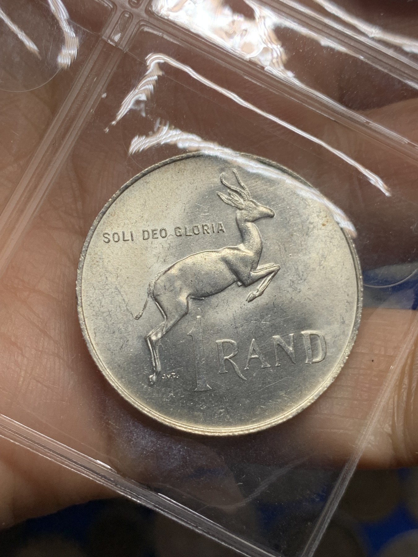 《竞宝斋》第235场-周日，周一，周二，周三 疯狂4连拍 (全场包邮) 3枚一组 南非1兰特大银币 不同版本bu品