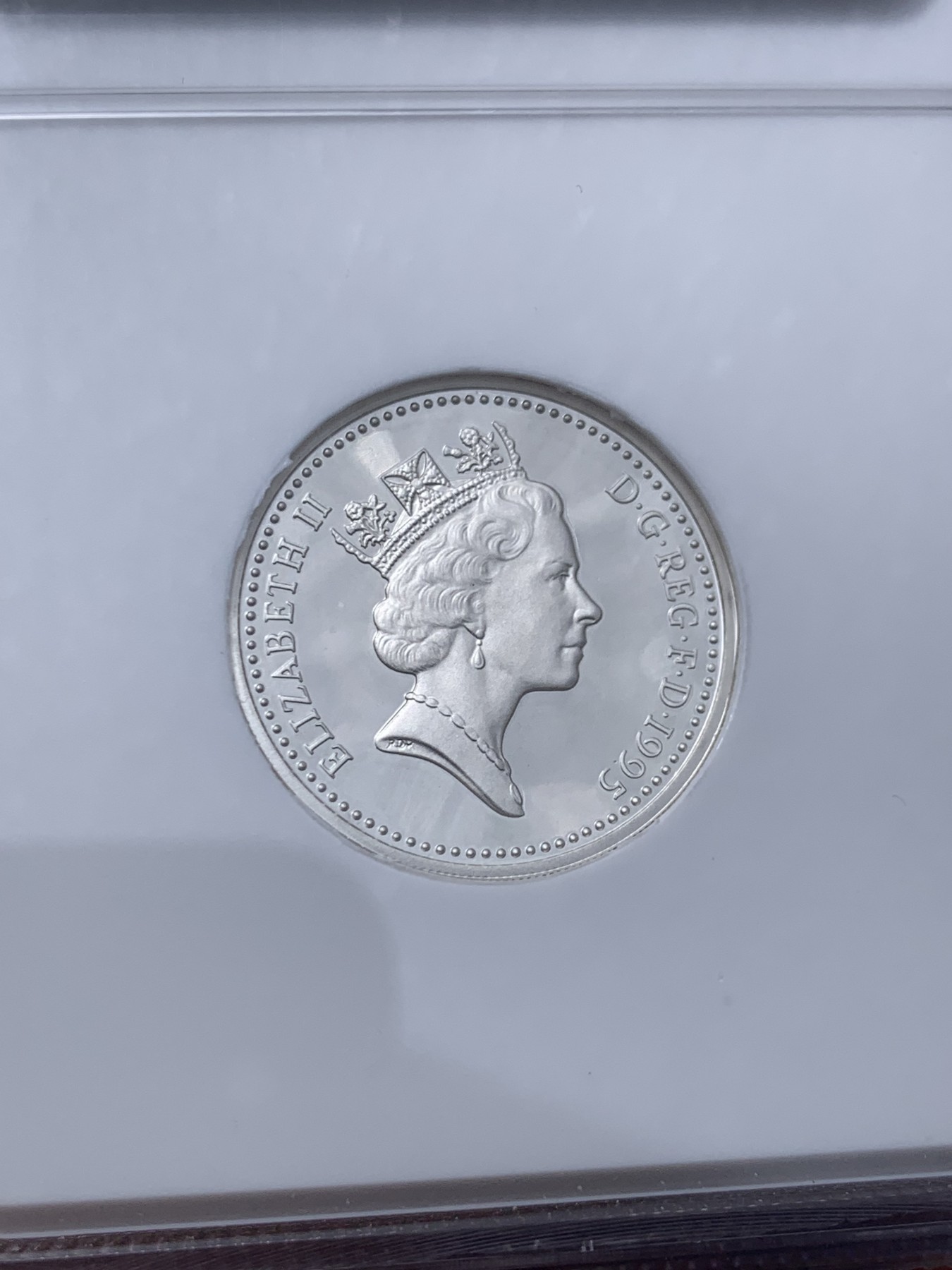 《竞宝斋》第235场-周日，周一，周二，周三 疯狂4连拍 (全场包邮) NGC PF68UC 英国1995年红龙精制加厚银币 加厚非普通 低评