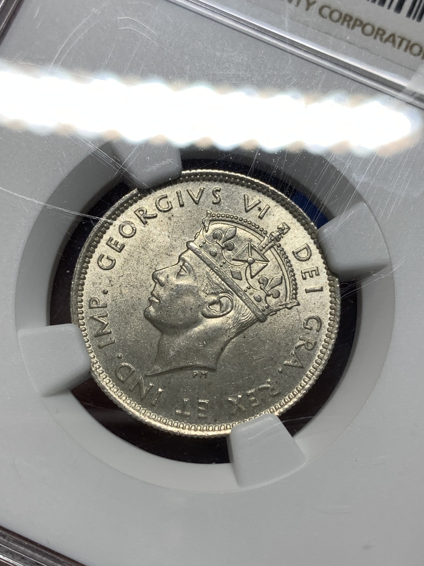 《竞宝斋》第235场-周日，周一，周二，周三 疯狂4连拍 (全场包邮) NGC  MS63   1940年英属塞浦路斯9皮银币 盒子上方边缘小缺，未漏气