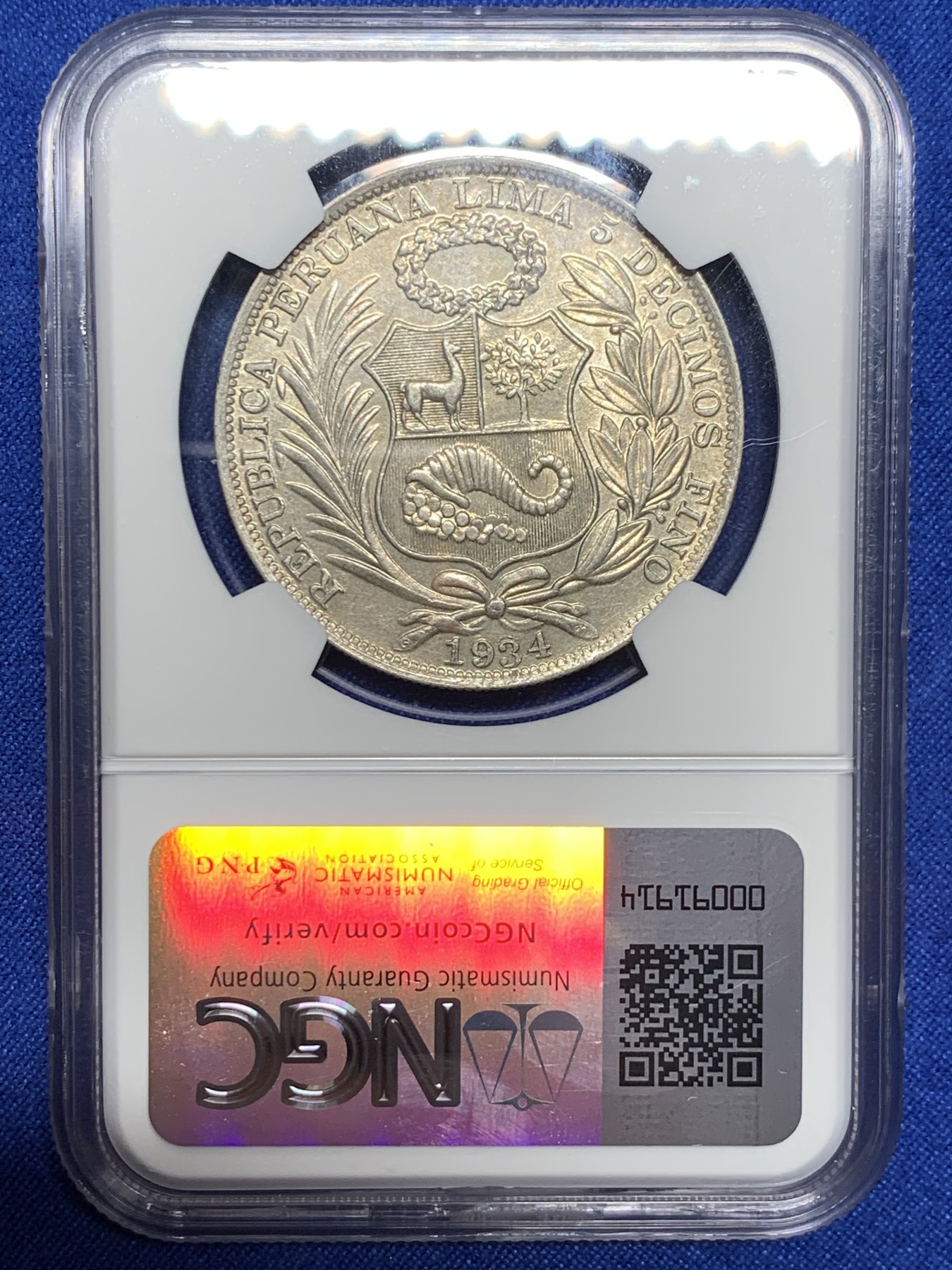 《竞宝斋》第235场-周日，周一，周二，周三 疯狂4连拍 (全场包邮) NGC-AU58 秘鲁1934年坐洋自由女神一索尔银币，原汁原味老包浆，极美黄油彩，状态极佳，非常漂亮，南美洲主币。略为低评，品质和状态绝对不输MS级，获得更高的评分数目才91枚。