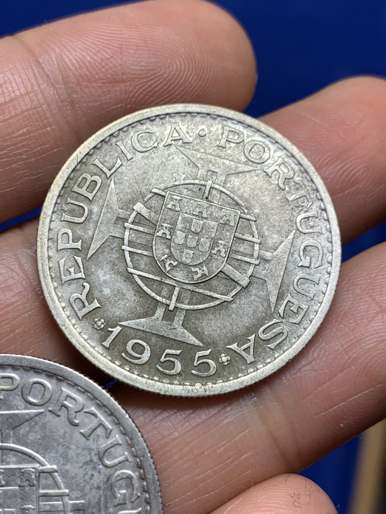 《竞宝斋》第235场-周日，周一，周二，周三 疯狂4连拍 (全场包邮) 两枚一组 葡属莫桑比克20埃斯库多银币 1955年+1952年