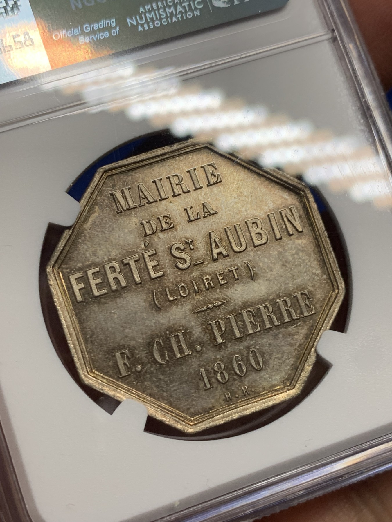 《竞宝斋》第237场- 周日，周一，周二，周日 疯狂4连拍 (全场包邮) NGC-MS64 法国圣欧班堡市政厅八角镀银铜质代币，以“CP”组成的花体字，金色包浆状态极好
