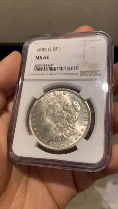 《竞宝斋》第235场-周日，周一，周二，周三 疯狂4连拍 (全场包邮) NGC-MS64 美国1885年摩根1美元 银光闪闪 MS-64标准分数 一步到位