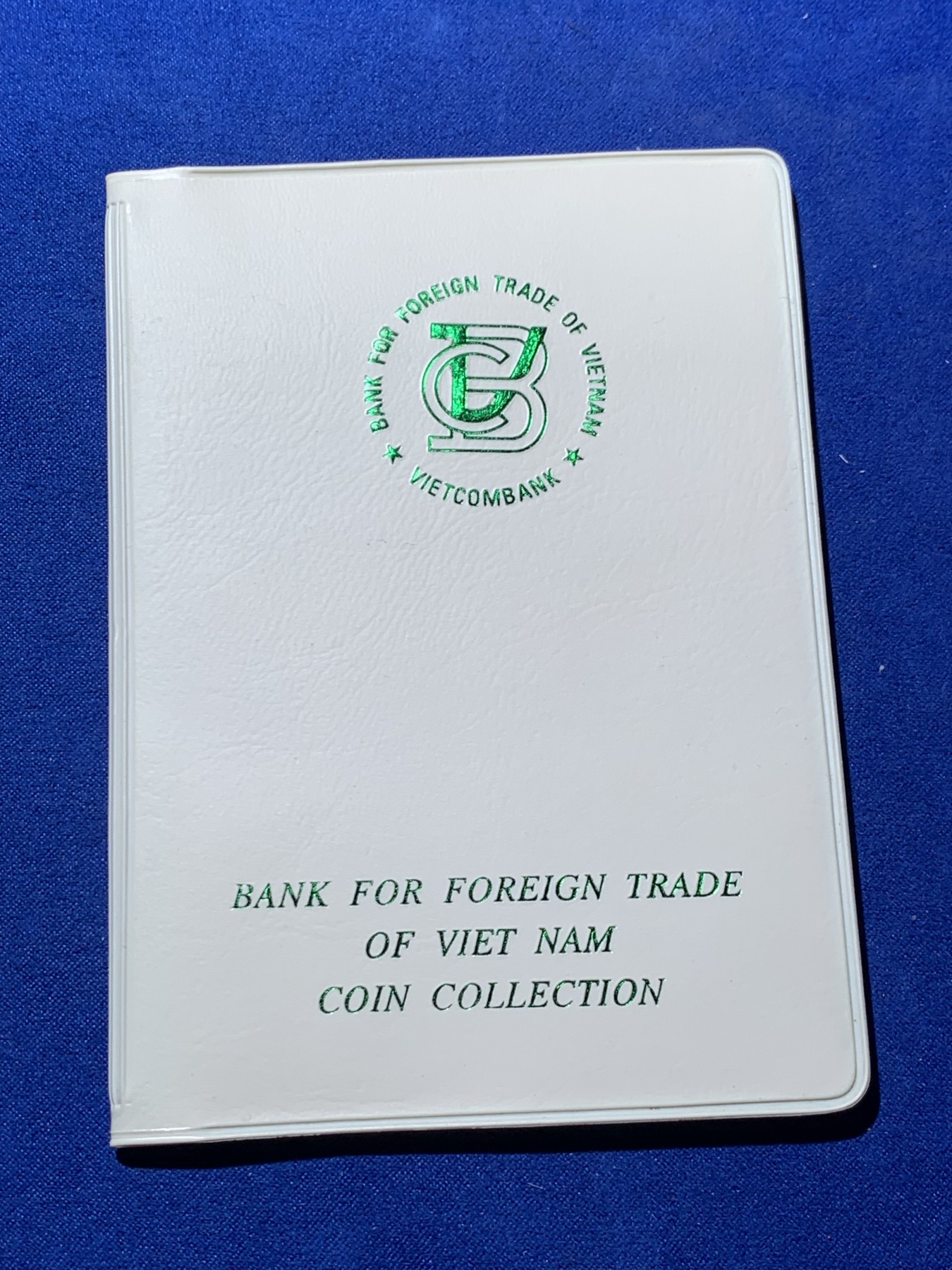 《竞宝斋》第235场-周日，周一，周二，周三 疯狂4连拍 (全场包邮) 7枚装 套币 比较少见的装帧方式 年份 状态 请见图