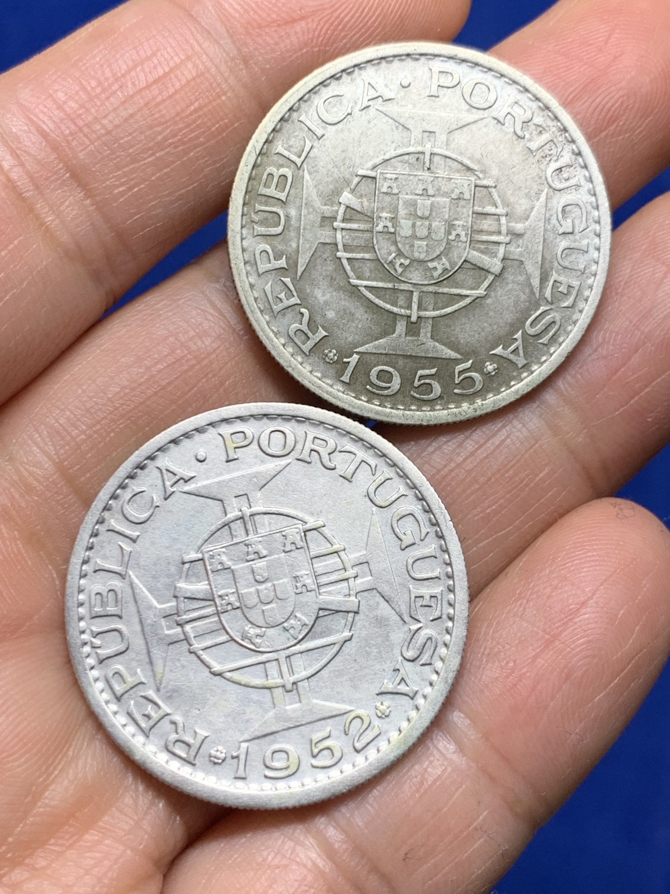 《竞宝斋》第235场-周日，周一，周二，周三 疯狂4连拍 (全场包邮) 两枚一组 葡属莫桑比克20埃斯库多银币 1955年+1952年